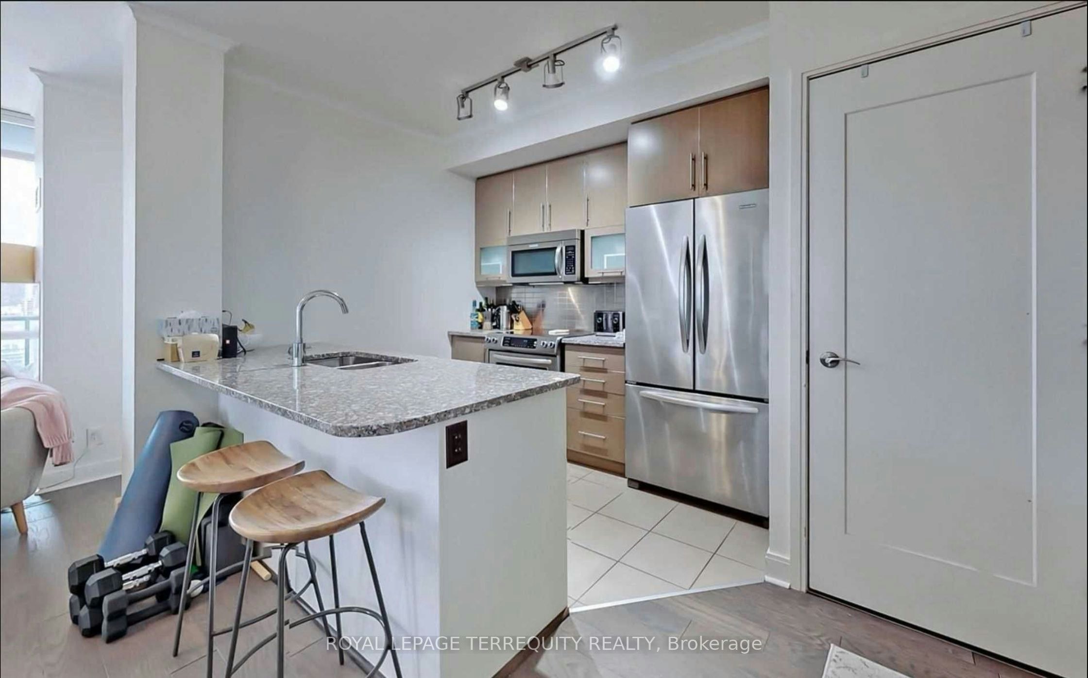 1502-825 Church Street, Toronto, ON, M4W 3Z4 - 7