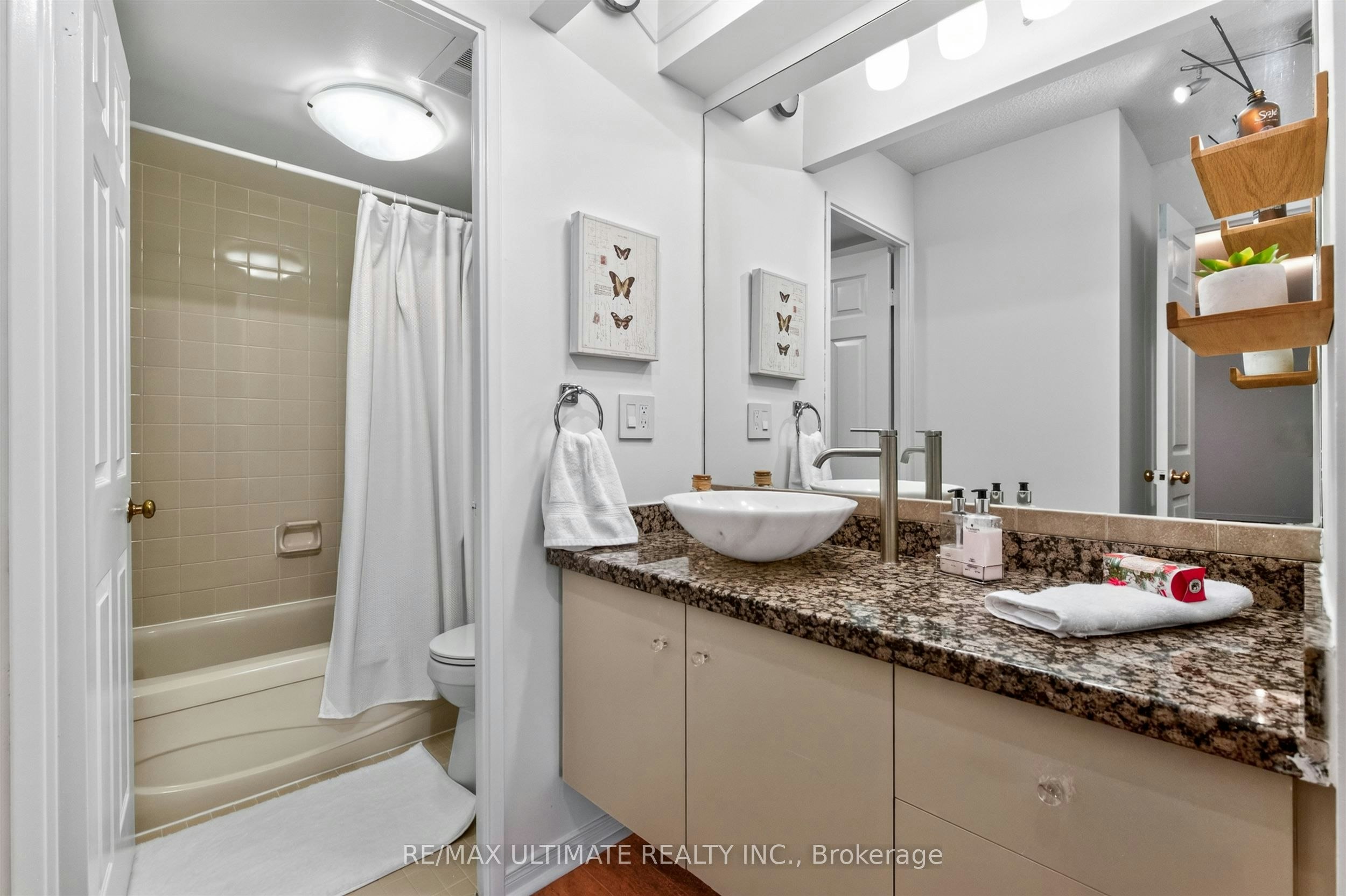 708-195 St Patrick Street, Toronto, ON, M5T 2Y8 - 21