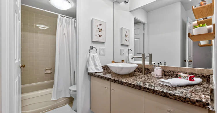 708-195 St Patrick Street, Toronto, ON, M5T 2Y8 - 21