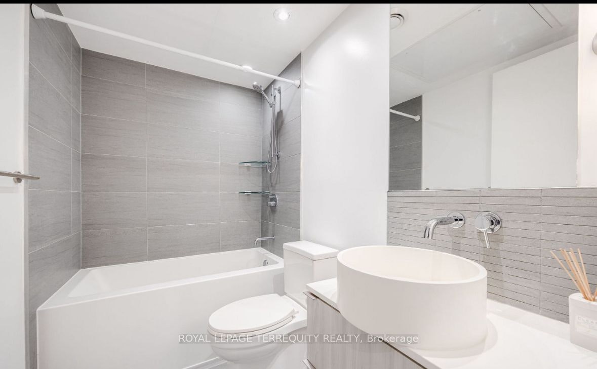 330-161 Roehampton Avenue, Toronto, ON, M4P 0C8 - 6