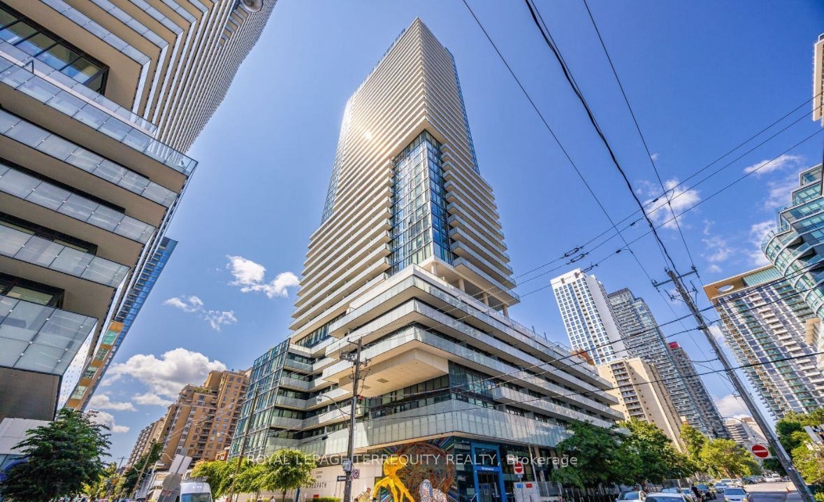 330-161 Roehampton Avenue, Toronto, ON, M4P 0C8