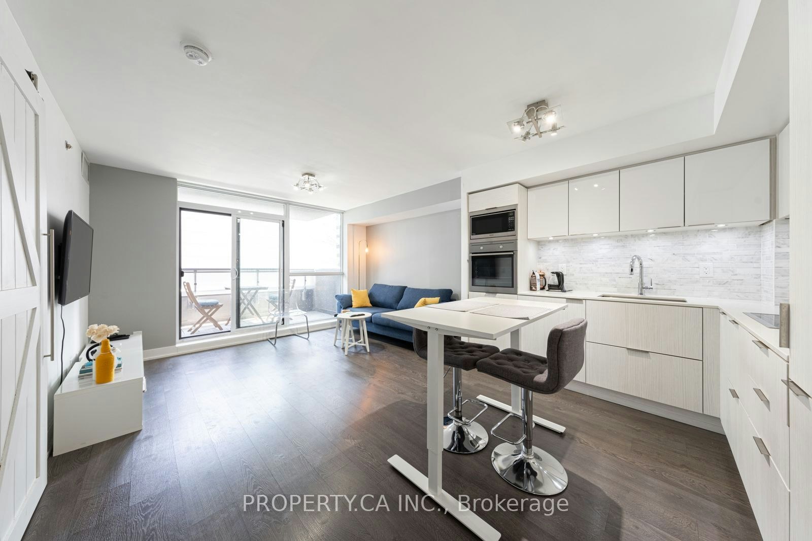 411-318 Richmond Street W, Toronto, ON, M5V 1X2 - 7