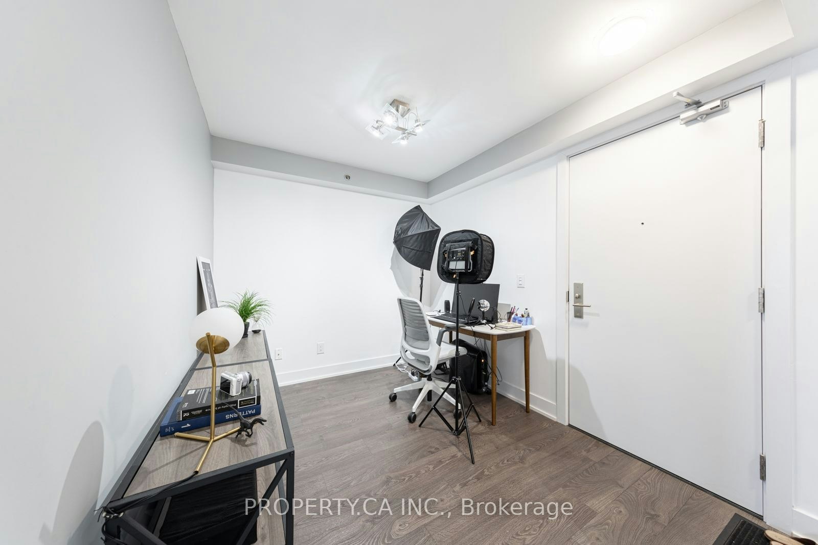 411-318 Richmond Street W, Toronto, ON, M5V 1X2 - 2