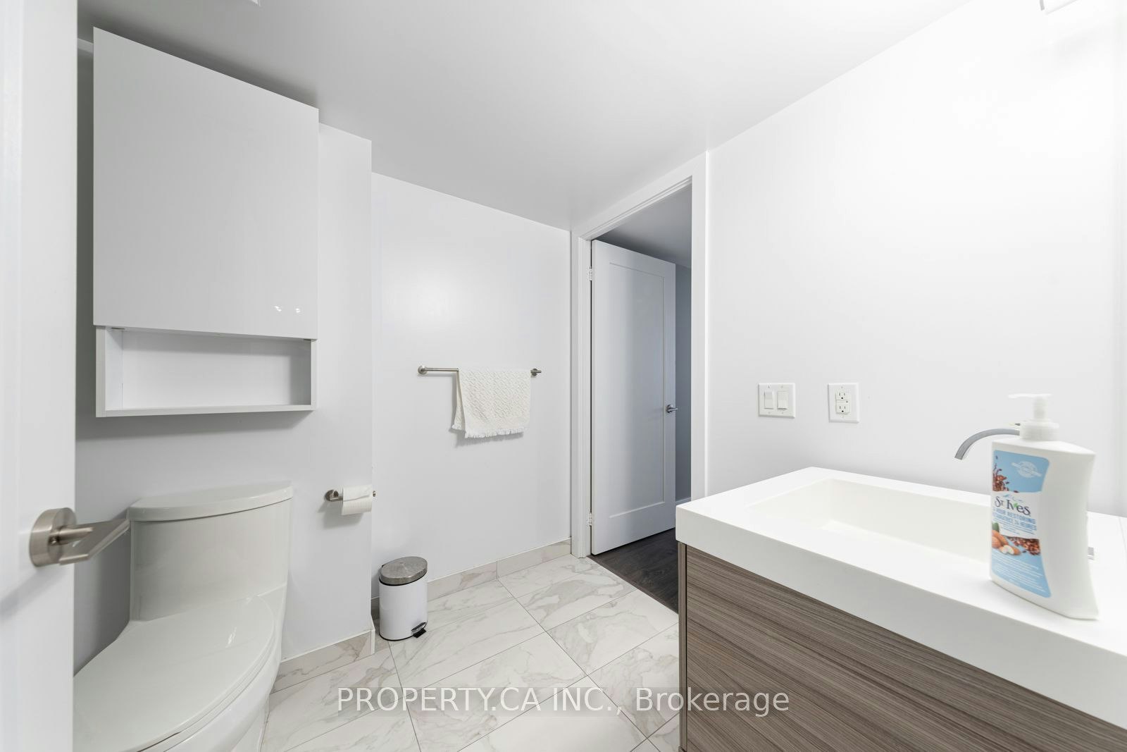 411-318 Richmond Street W, Toronto, ON, M5V 1X2 - 21