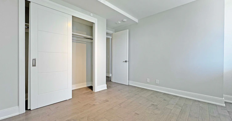 301-11 Walmer Road, Toronto, ON, M5R 2W9 - 11