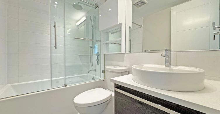 301-11 Walmer Road, Toronto, ON, M5R 2W9 - 12