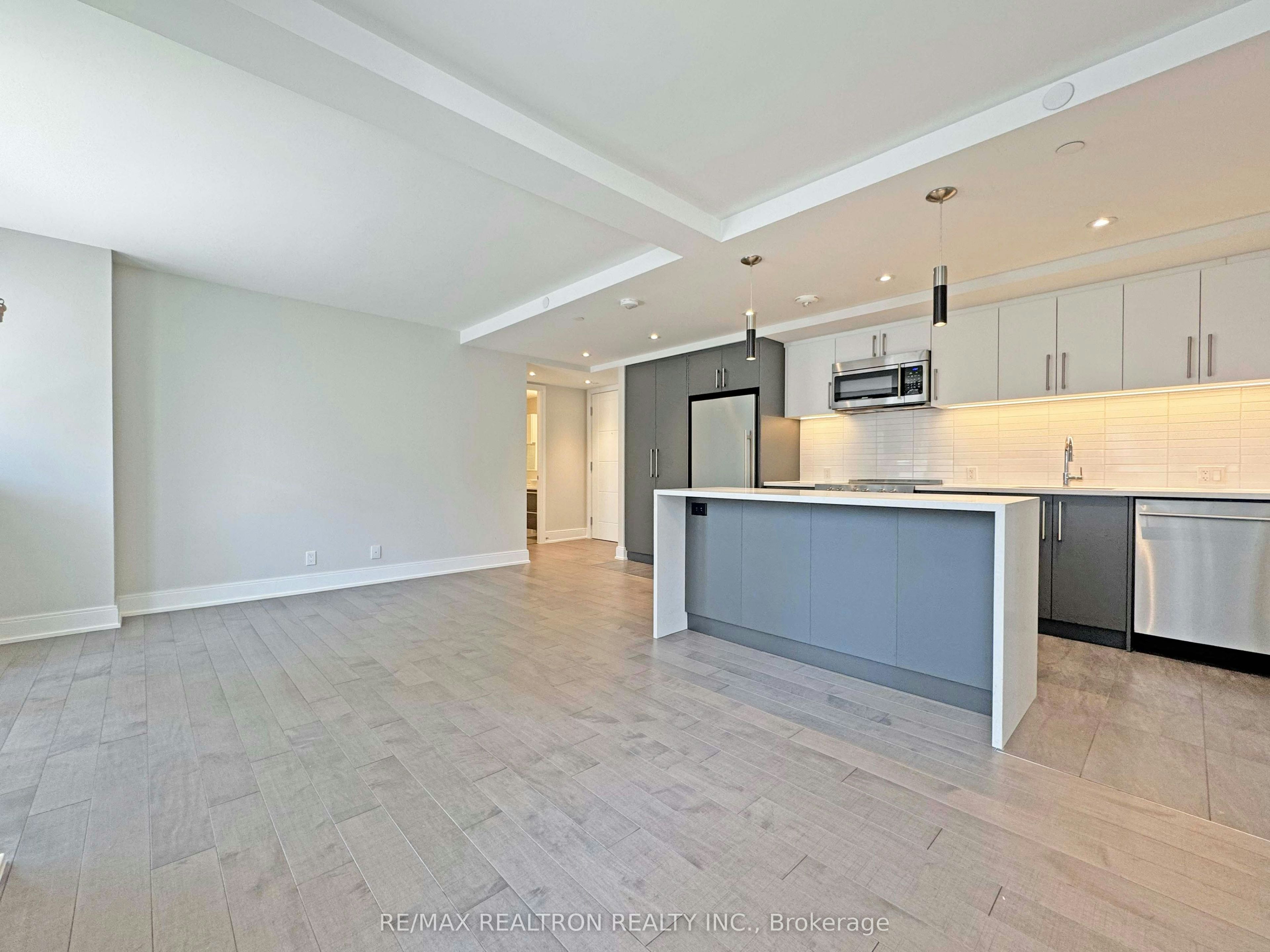 301-11 Walmer Road, Toronto, ON, M5R 2W9 - 5