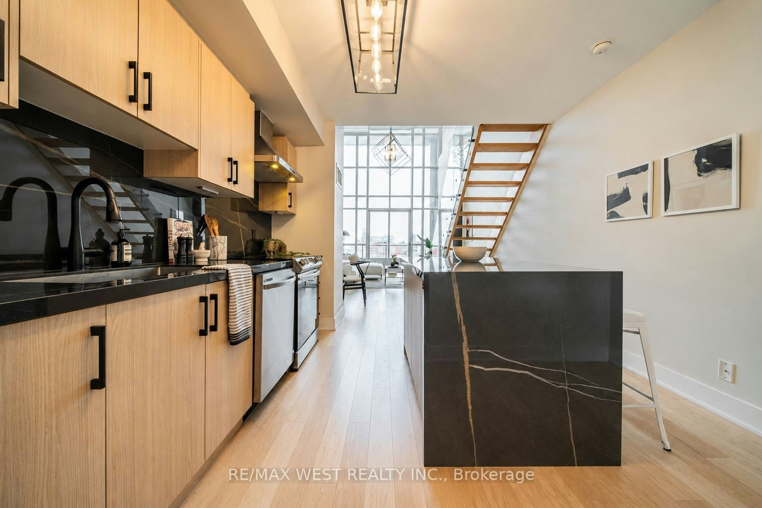 546-5 Hanna Avenue N, Toronto, ON, M6K 1W8 - 7
