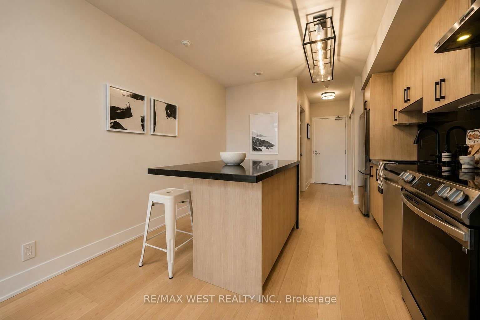 546-5 Hanna Avenue N, Toronto, ON, M6K 1W8 - 6
