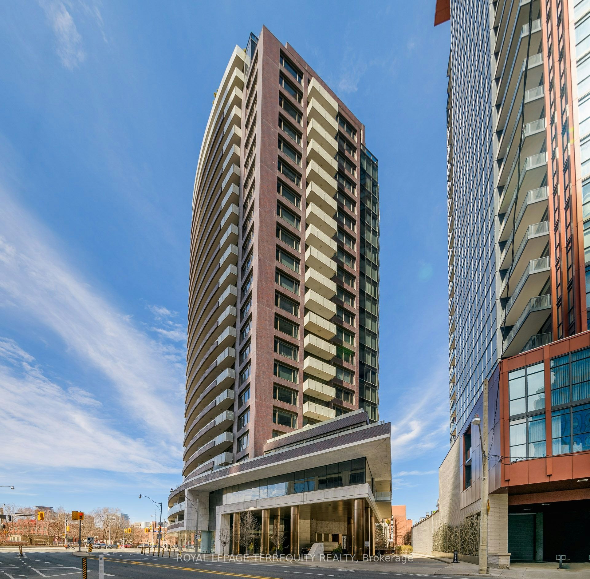 1704-88 Davenport Road, Toronto, ON, M5R 0A5 - 2
