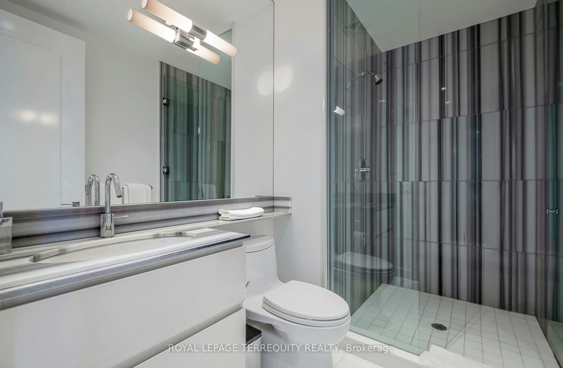 1704-88 Davenport Road, Toronto, ON, M5R 0A5 - 33