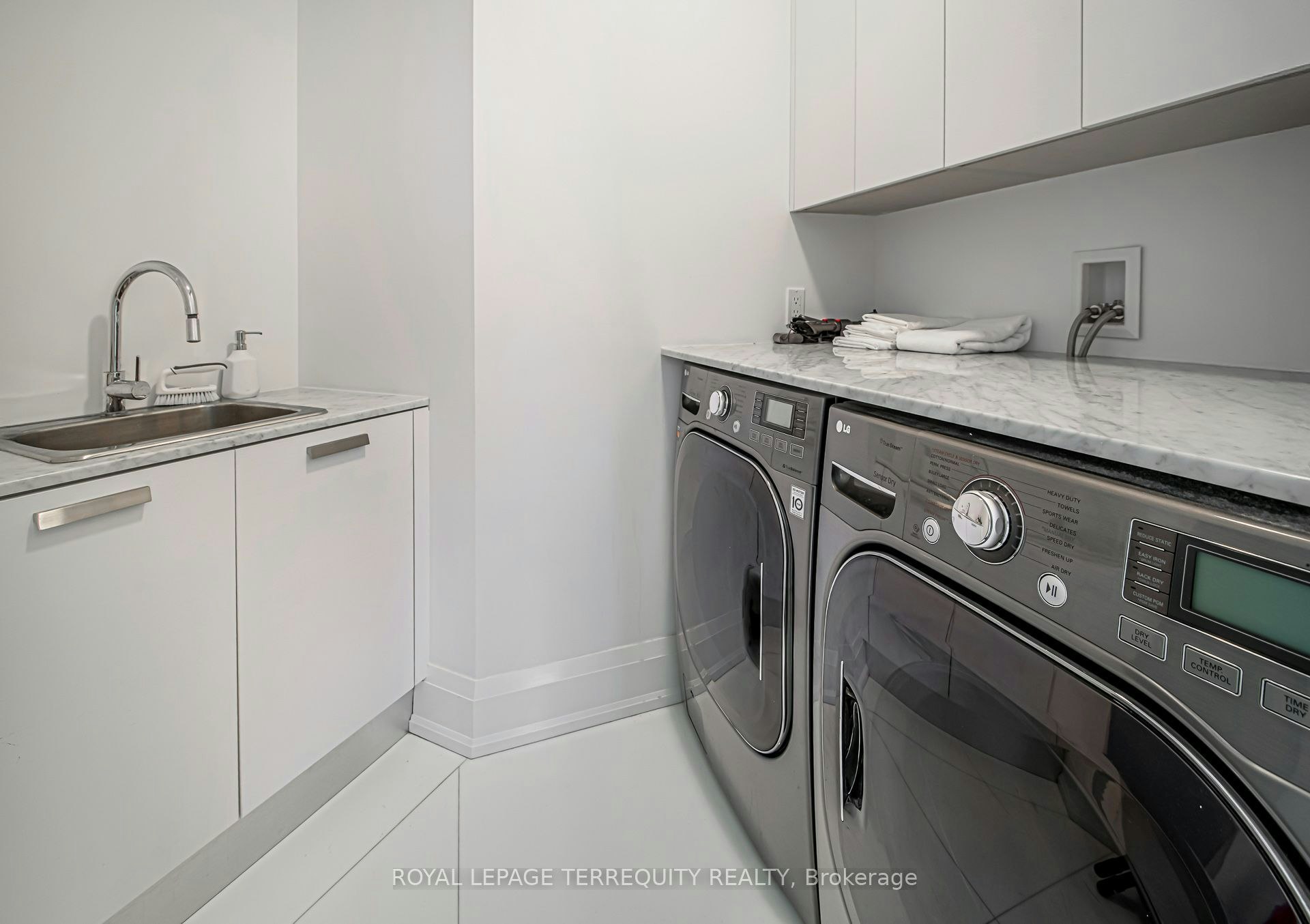 1704-88 Davenport Road, Toronto, ON, M5R 0A5 - 34