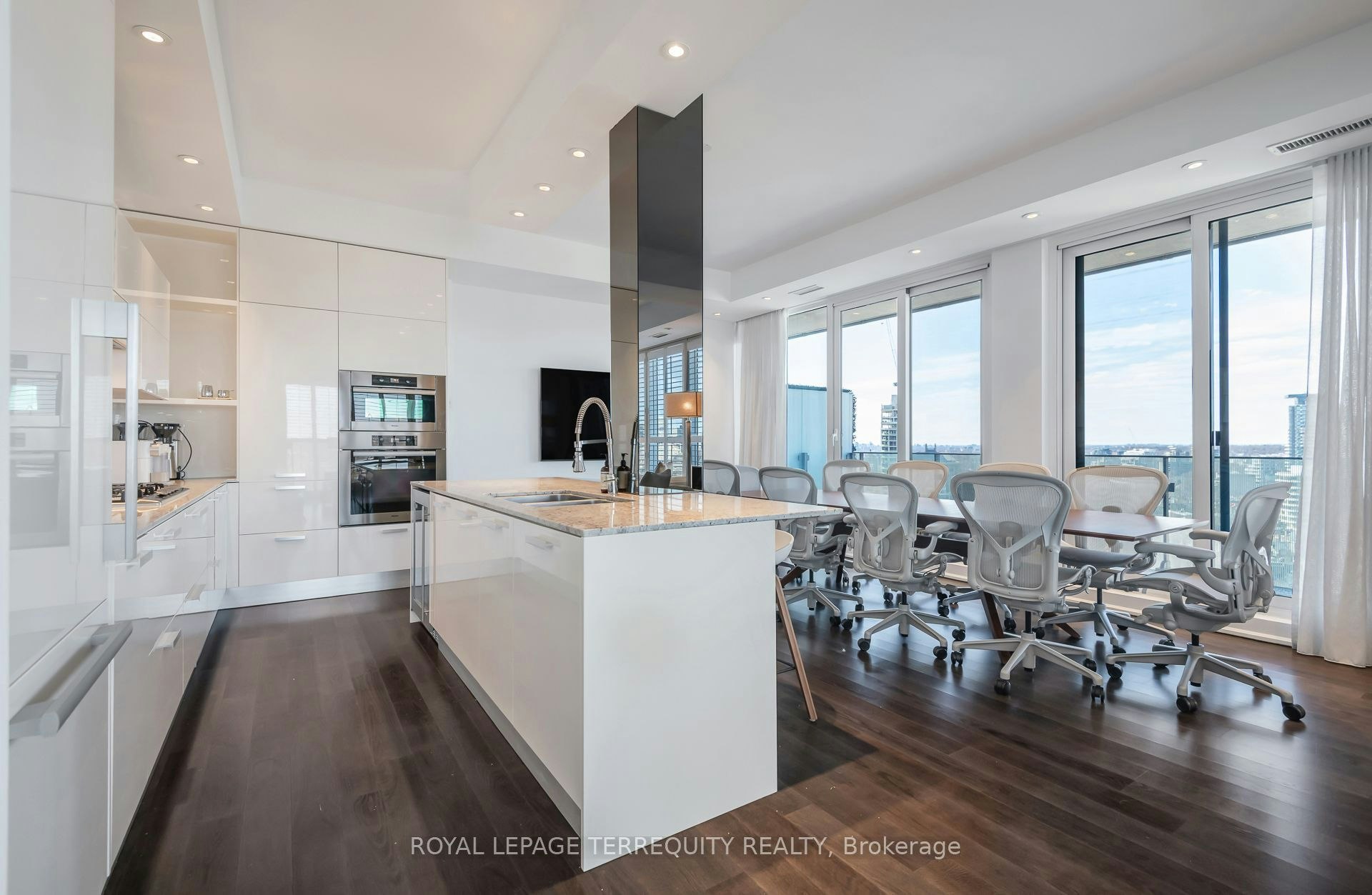1704-88 Davenport Road, Toronto, ON, M5R 0A5 - 16