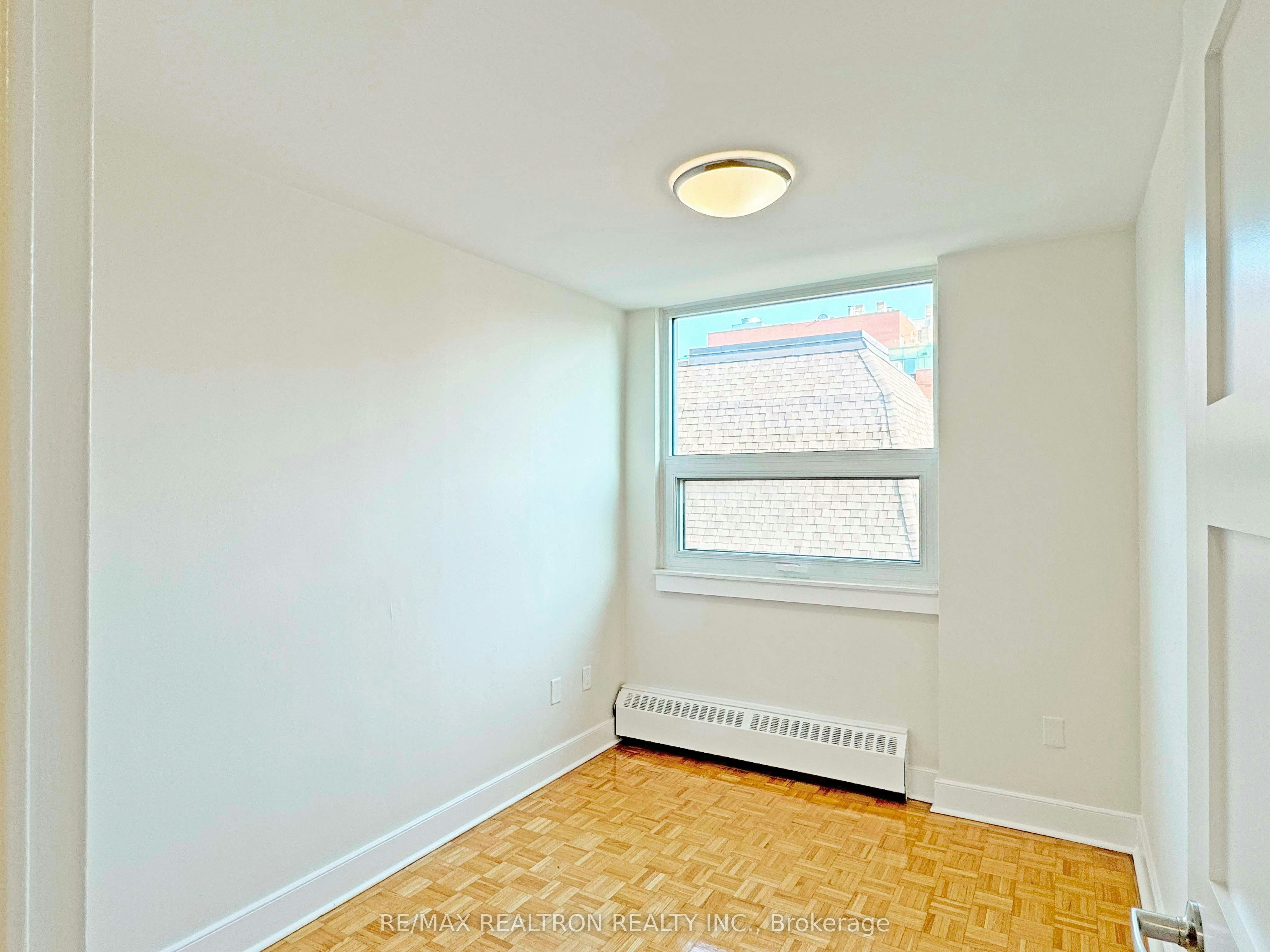 201-485 Huron Street, Toronto, ON, M5R 2R5 - 9