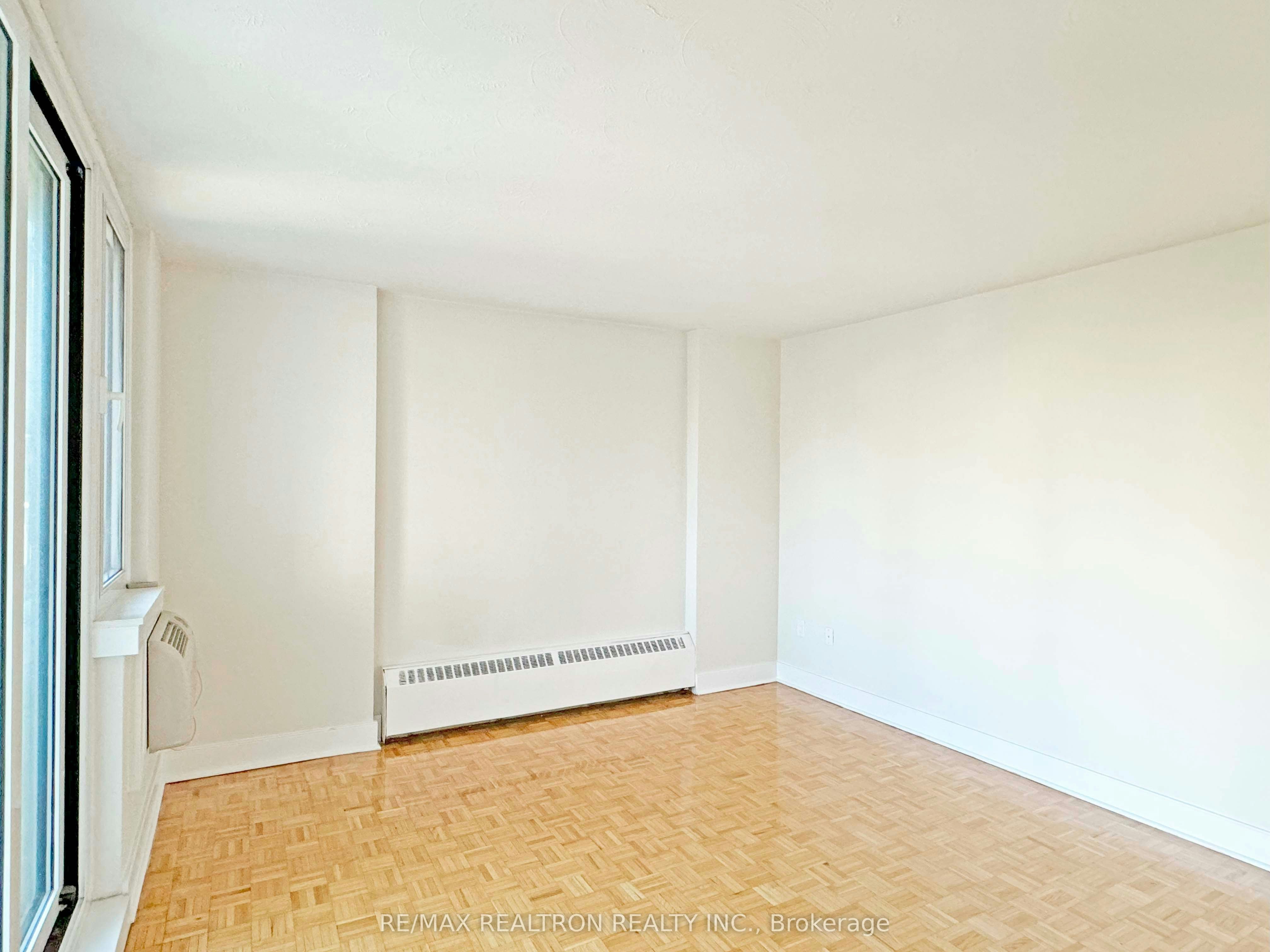 201-485 Huron Street, Toronto, ON, M5R 2R5 - 4