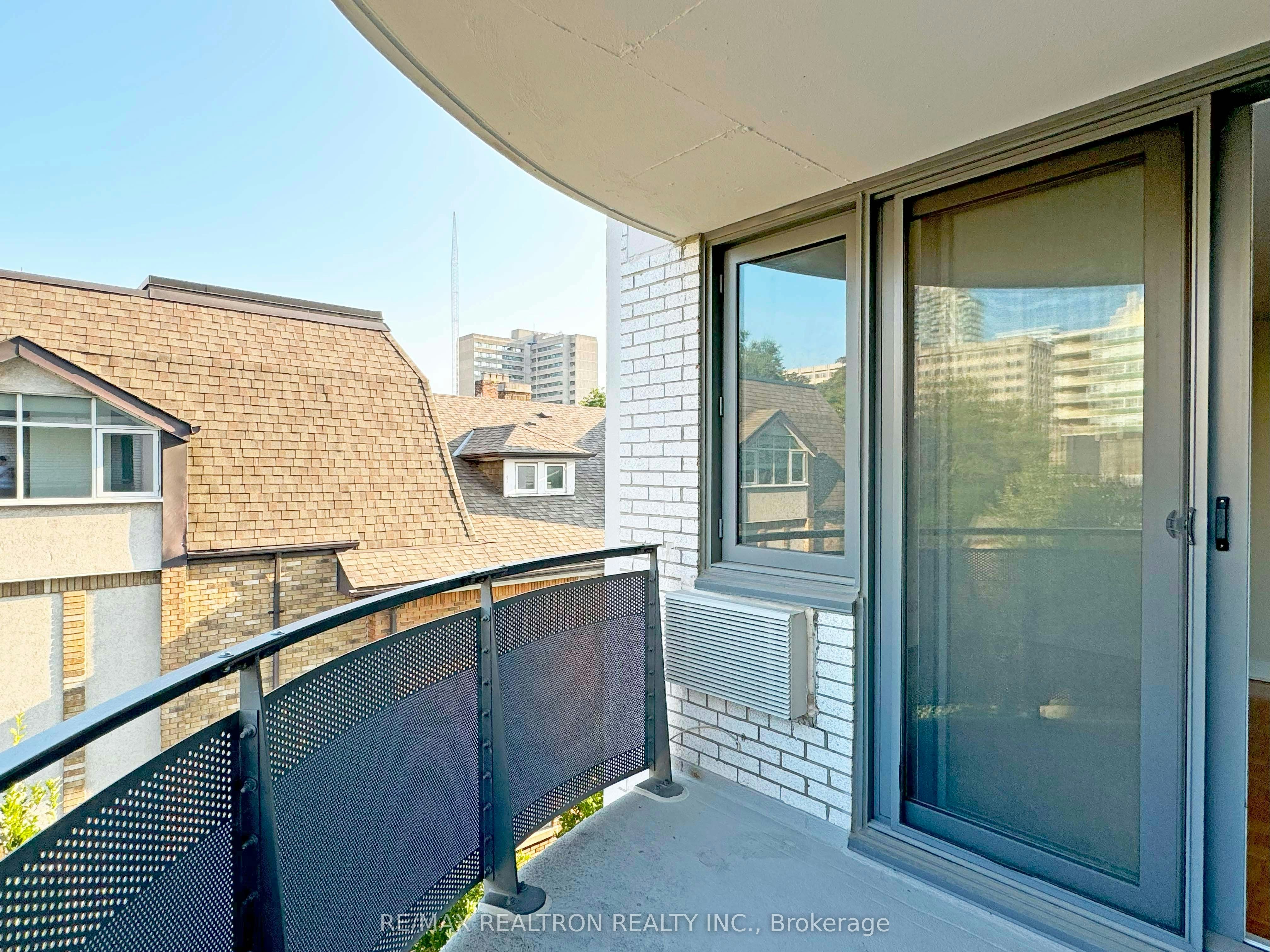 201-485 Huron Street, Toronto, ON, M5R 2R5 - 13