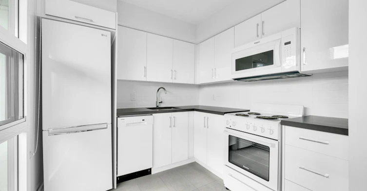 201-33 Isabella Street, Toronto, ON, M4Y 2P7 - 5