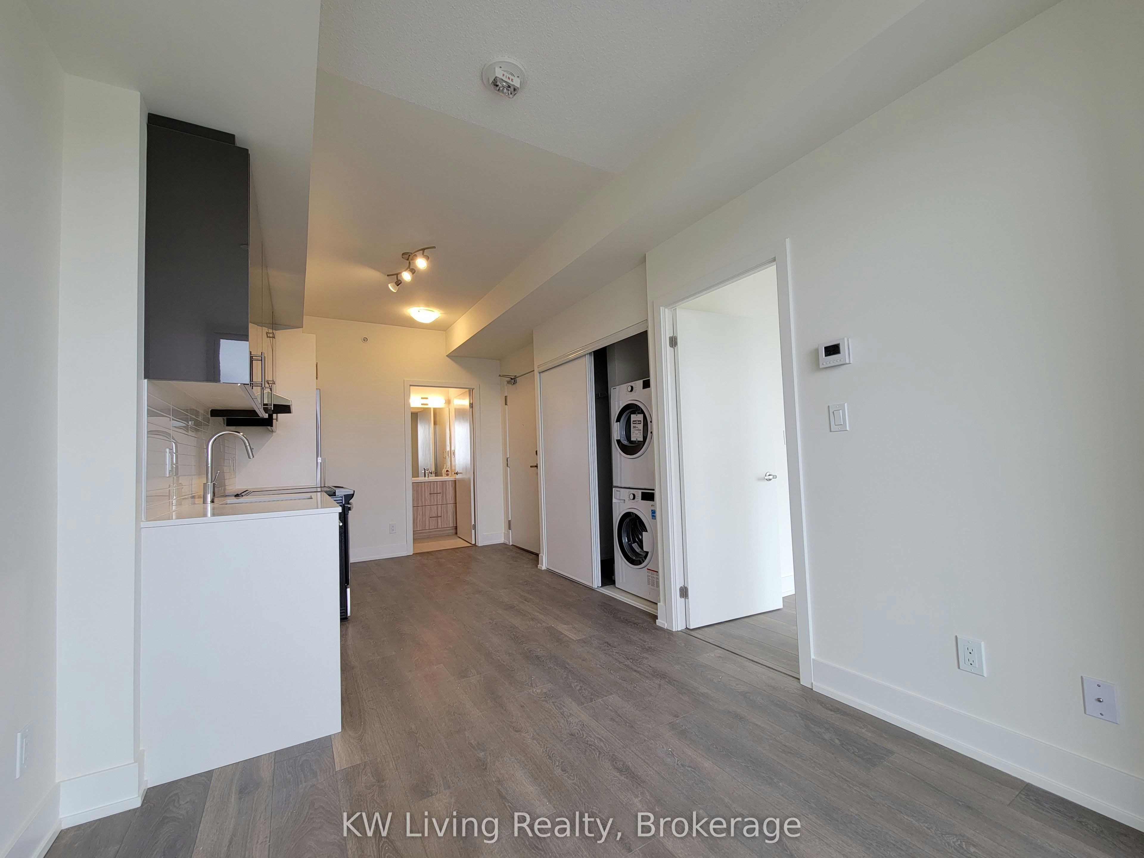 1807-180 Fairview Mall Drive, Toronto, ON, M2J 0E8 - 3