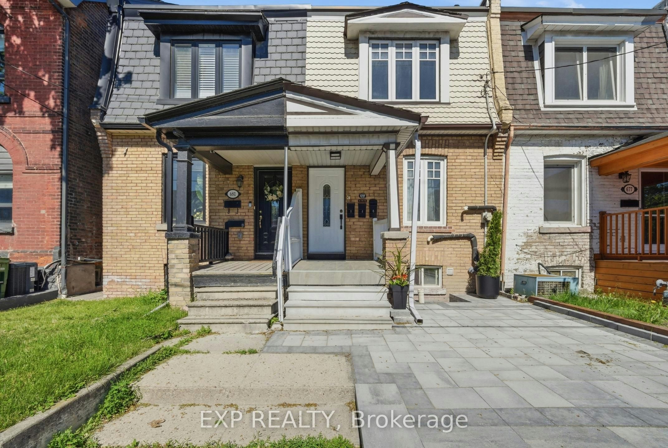 679 Ossington Avenue, Toronto, ON, M6G 3T6