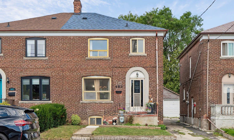 463 Oakwood Avenue