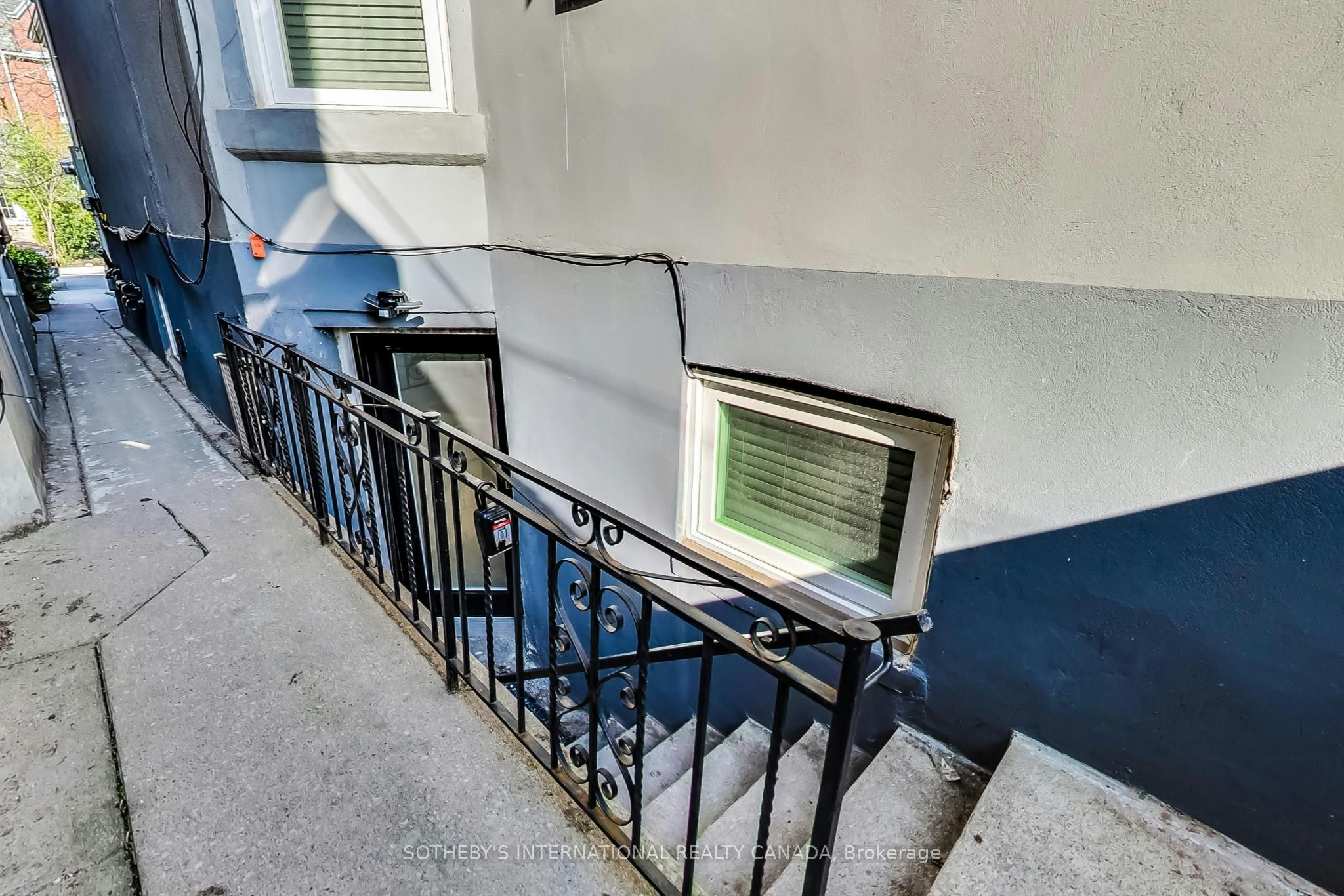 Lower-669 Euclid Avenue, Toronto, ON, M6G 2T8 - 4