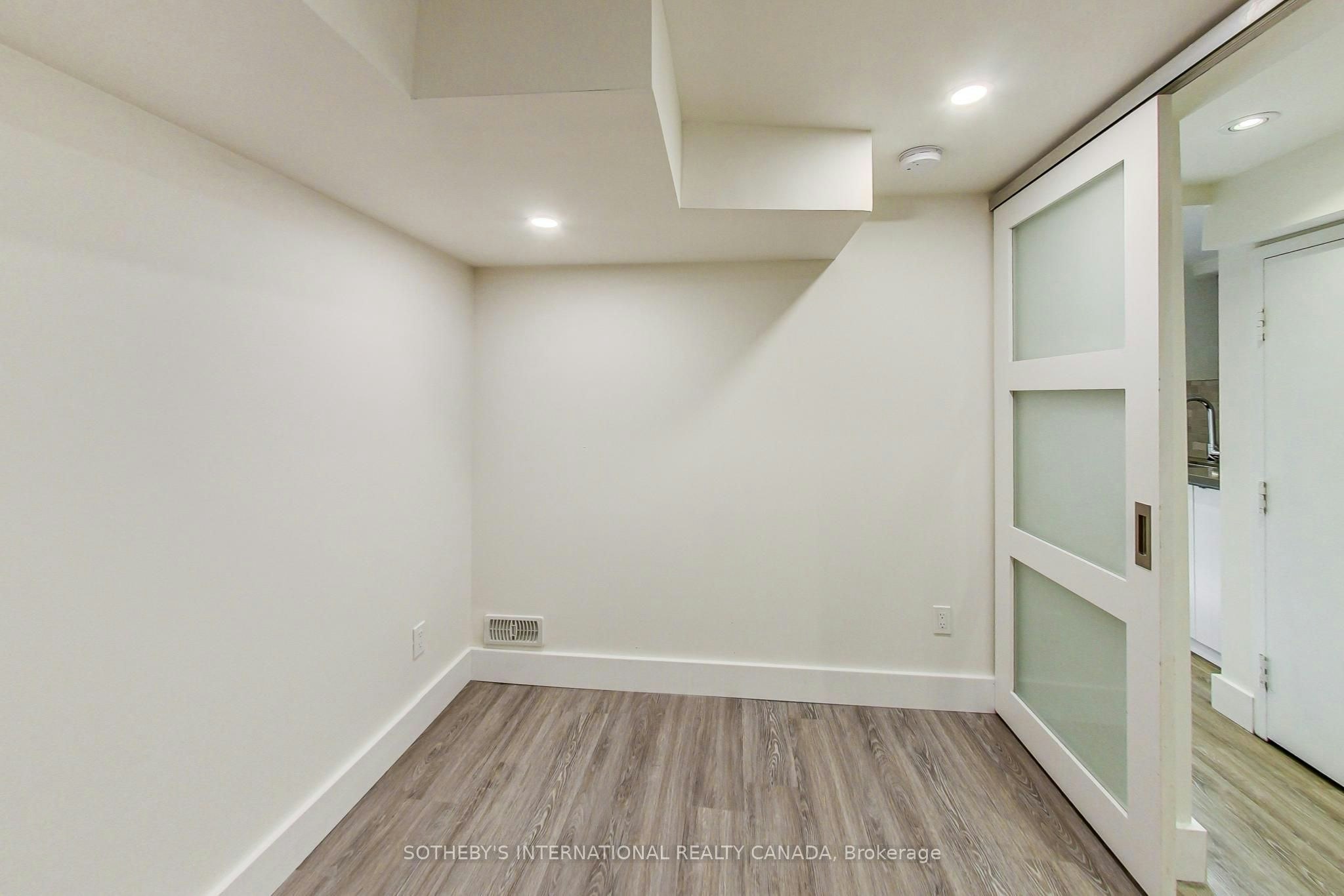Lower-669 Euclid Avenue, Toronto, ON, M6G 2T8 - 13