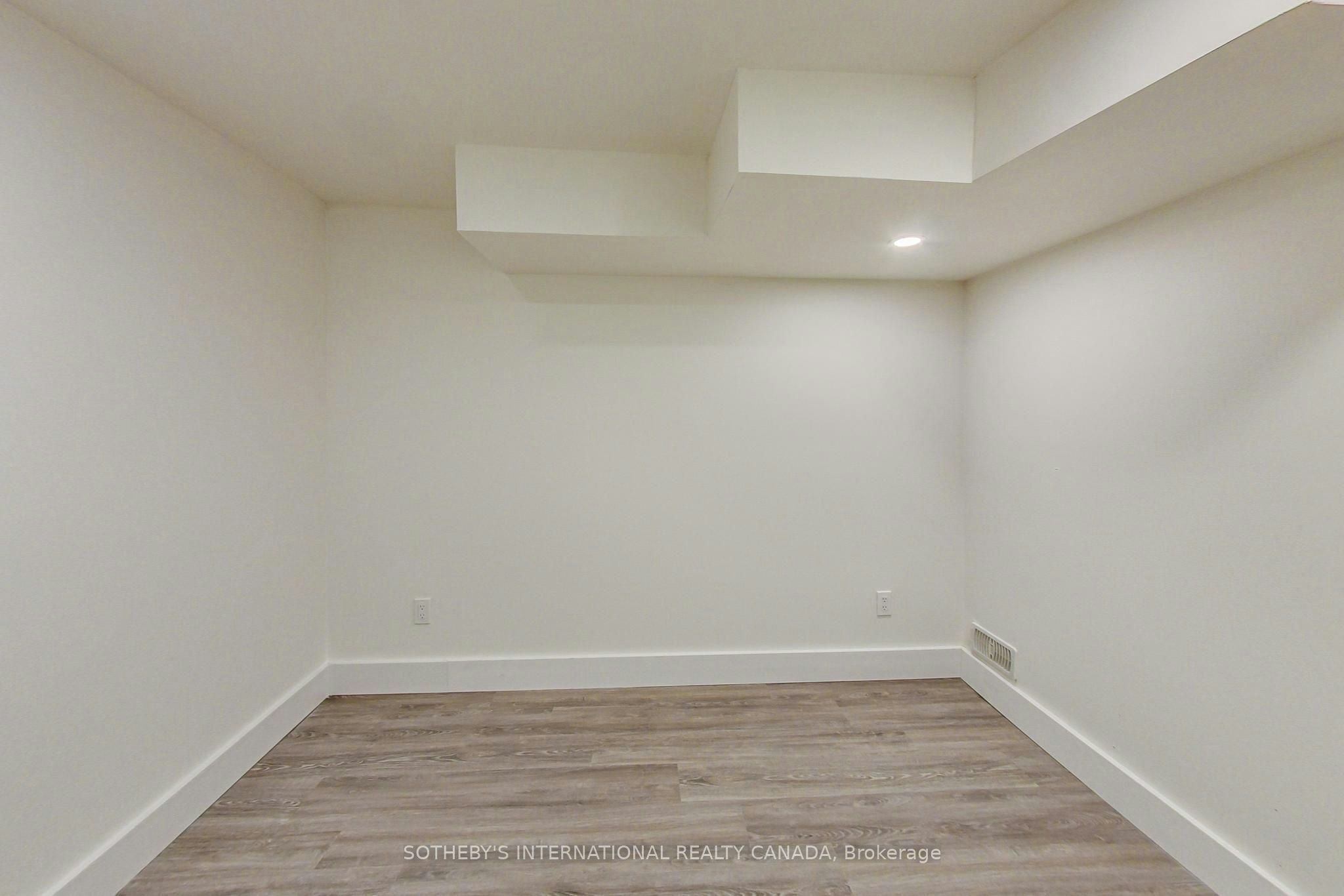 Lower-669 Euclid Avenue, Toronto, ON, M6G 2T8 - 11