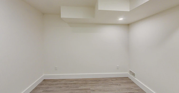 Lower-669 Euclid Avenue, Toronto, ON, M6G 2T8 - 11