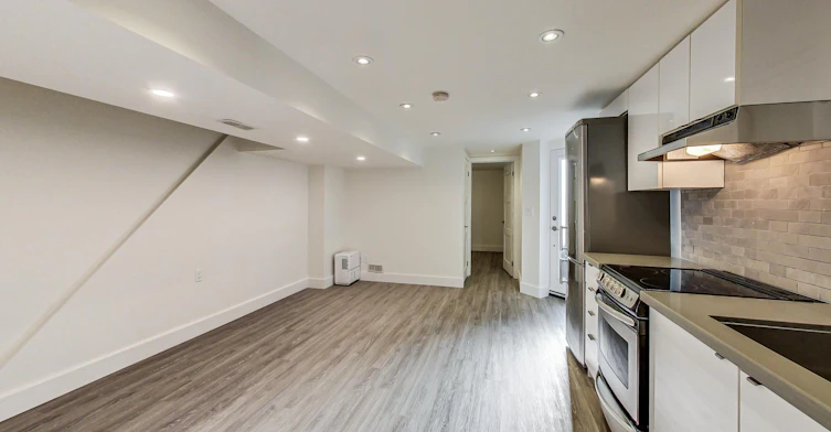 Lower-669 Euclid Avenue, Toronto, ON, M6G 2T8 - 9