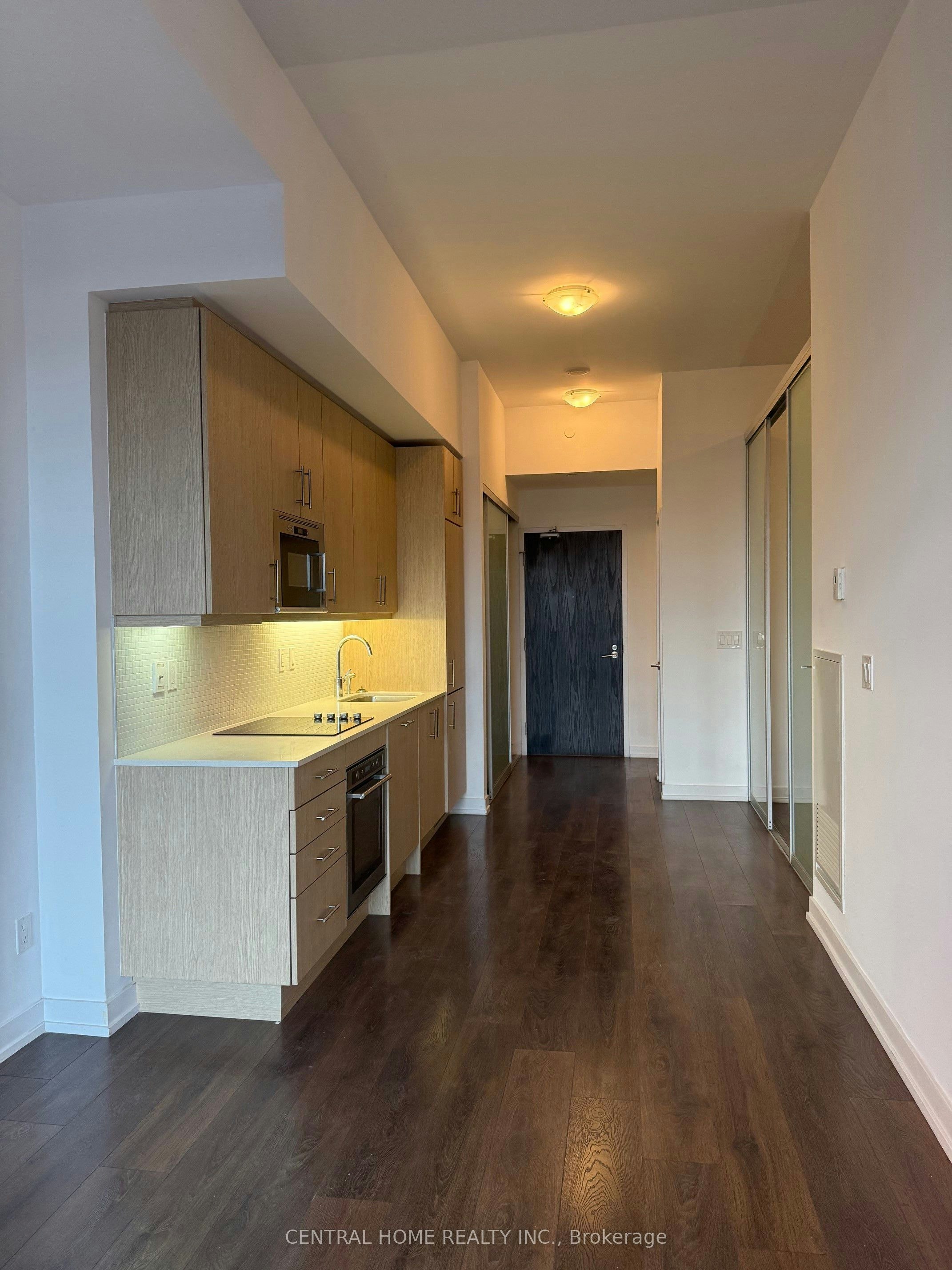 718-297 College Street, Toronto, ON, M5T 1S2 - 2