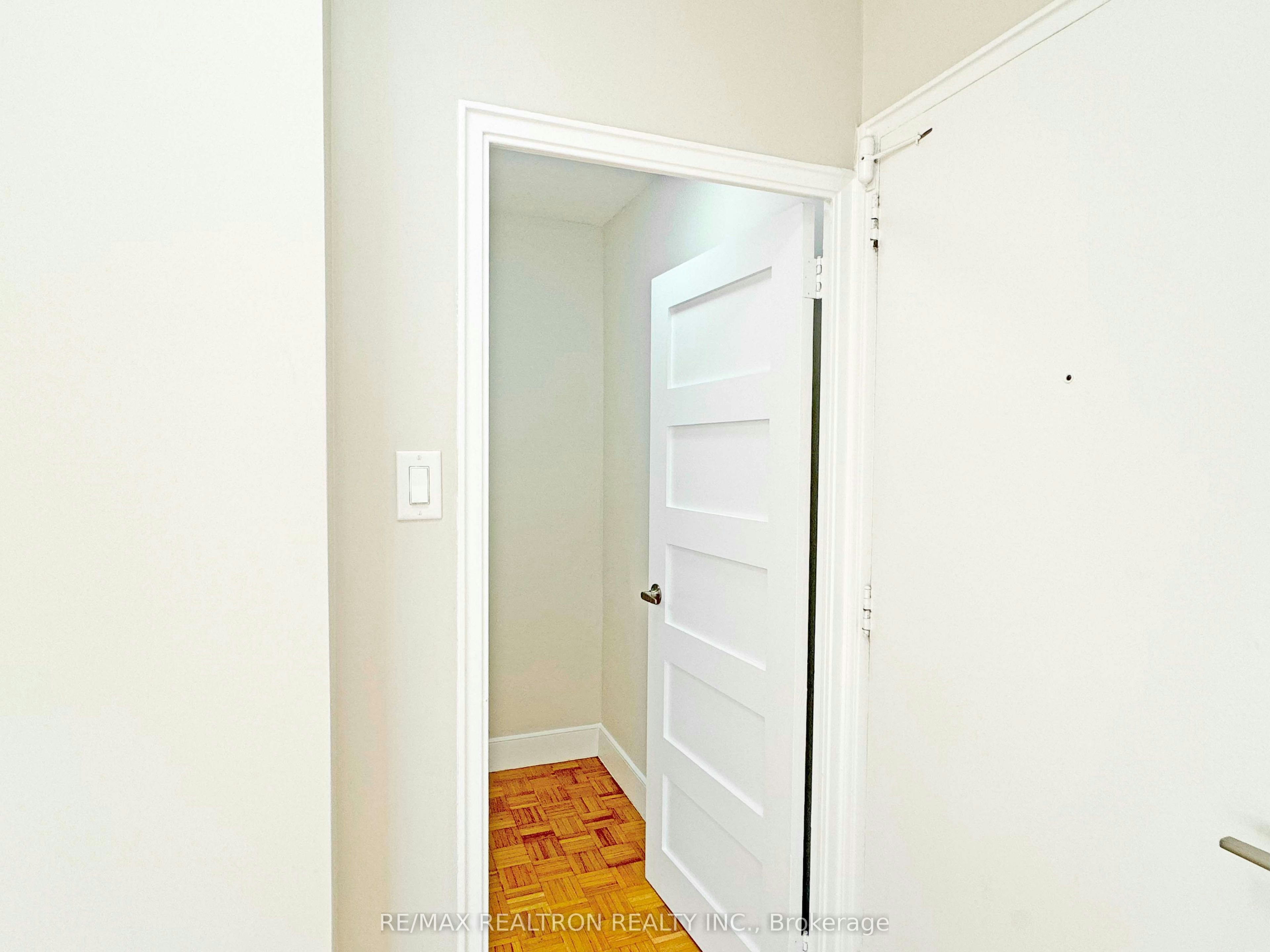 1203-485 Huron Street, Toronto, ON, M5R 2R5 - 5