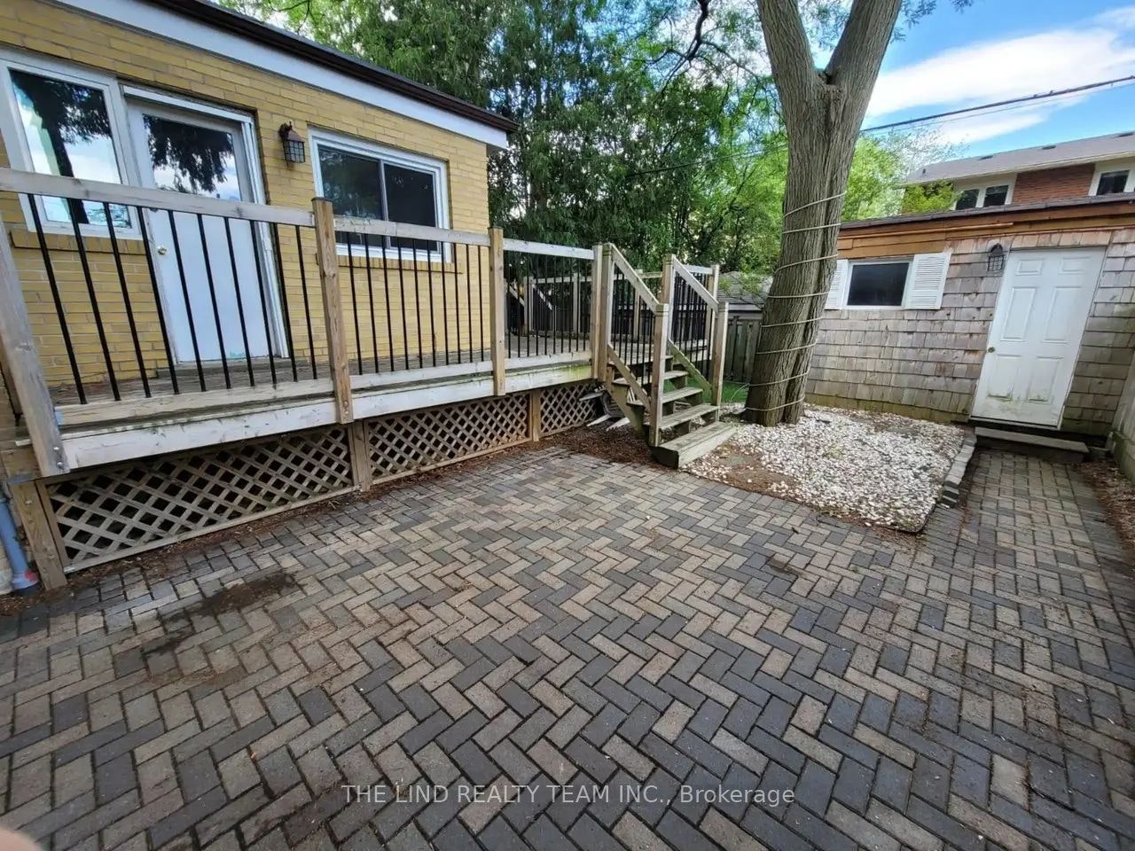95 Overland Drive, Toronto, ON, M3C 2C3 - 11