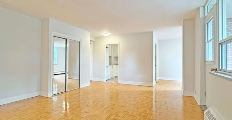 206-490 Eglinton Avenue E, Toronto, ON, M4P 1M4 - 2
