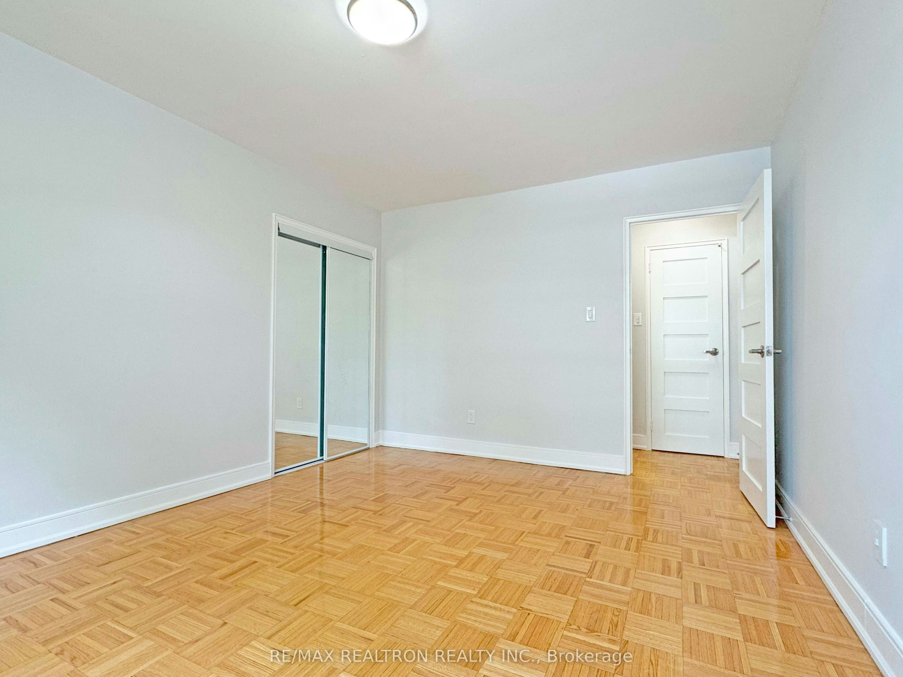 206-490 Eglinton Avenue E, Toronto, ON, M4P 1M4 - 13