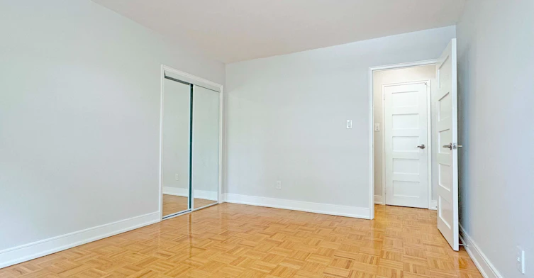 206-490 Eglinton Avenue E, Toronto, ON, M4P 1M4 - 13