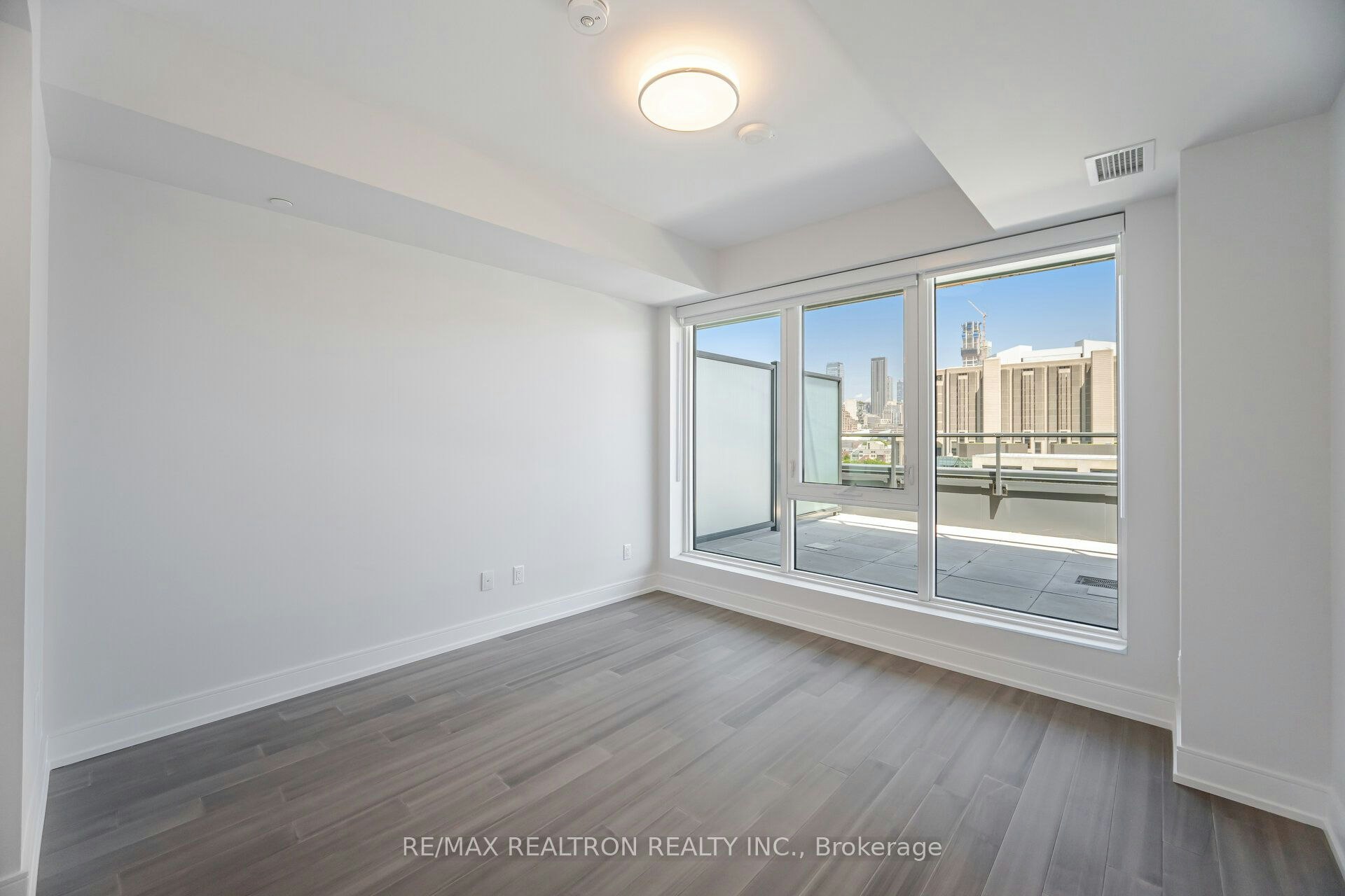 1005-664 Spadina Avenue, Toronto, ON, M5S 2H7 - 9