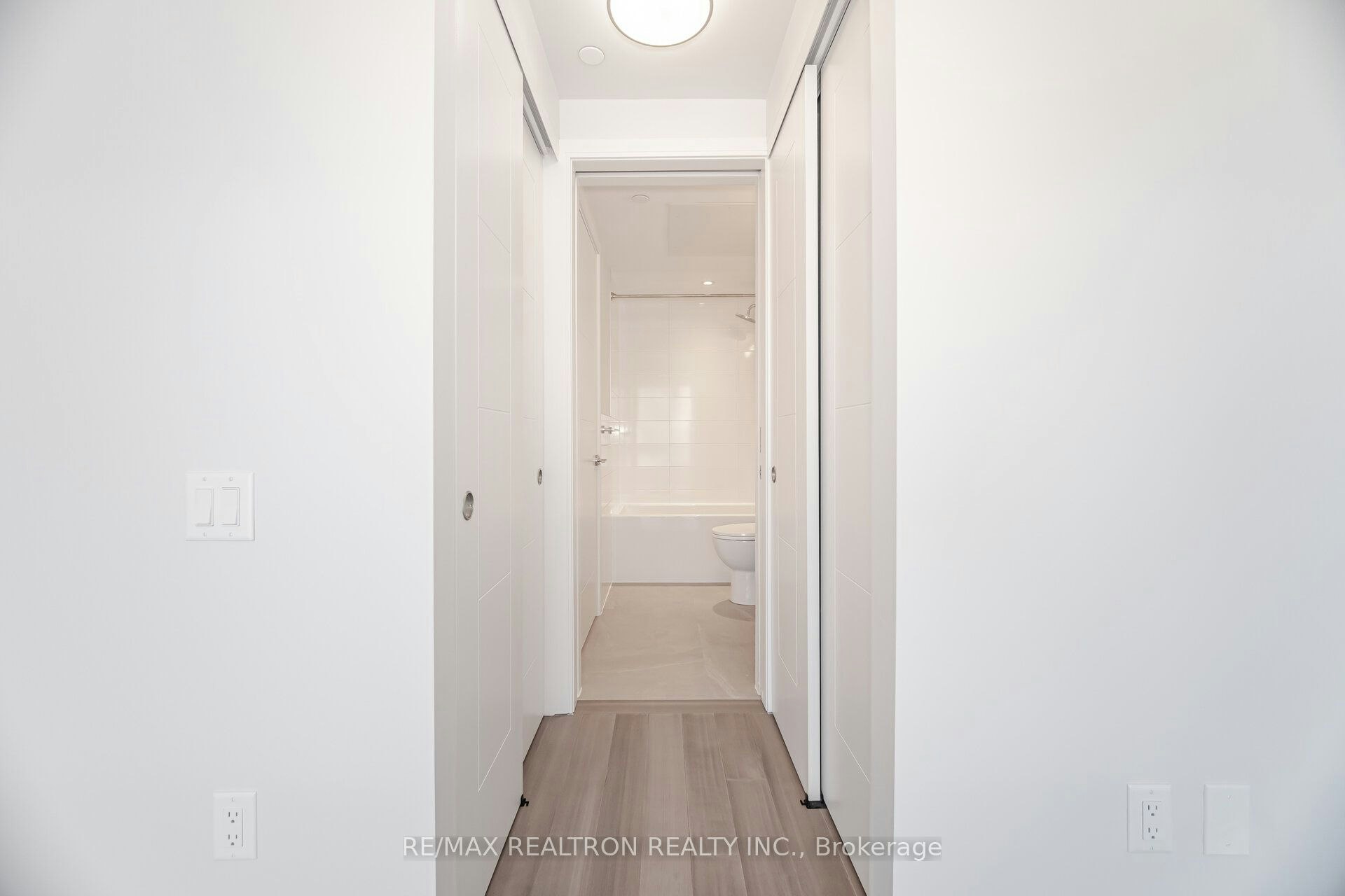 1005-664 Spadina Avenue, Toronto, ON, M5S 2H7 - 12