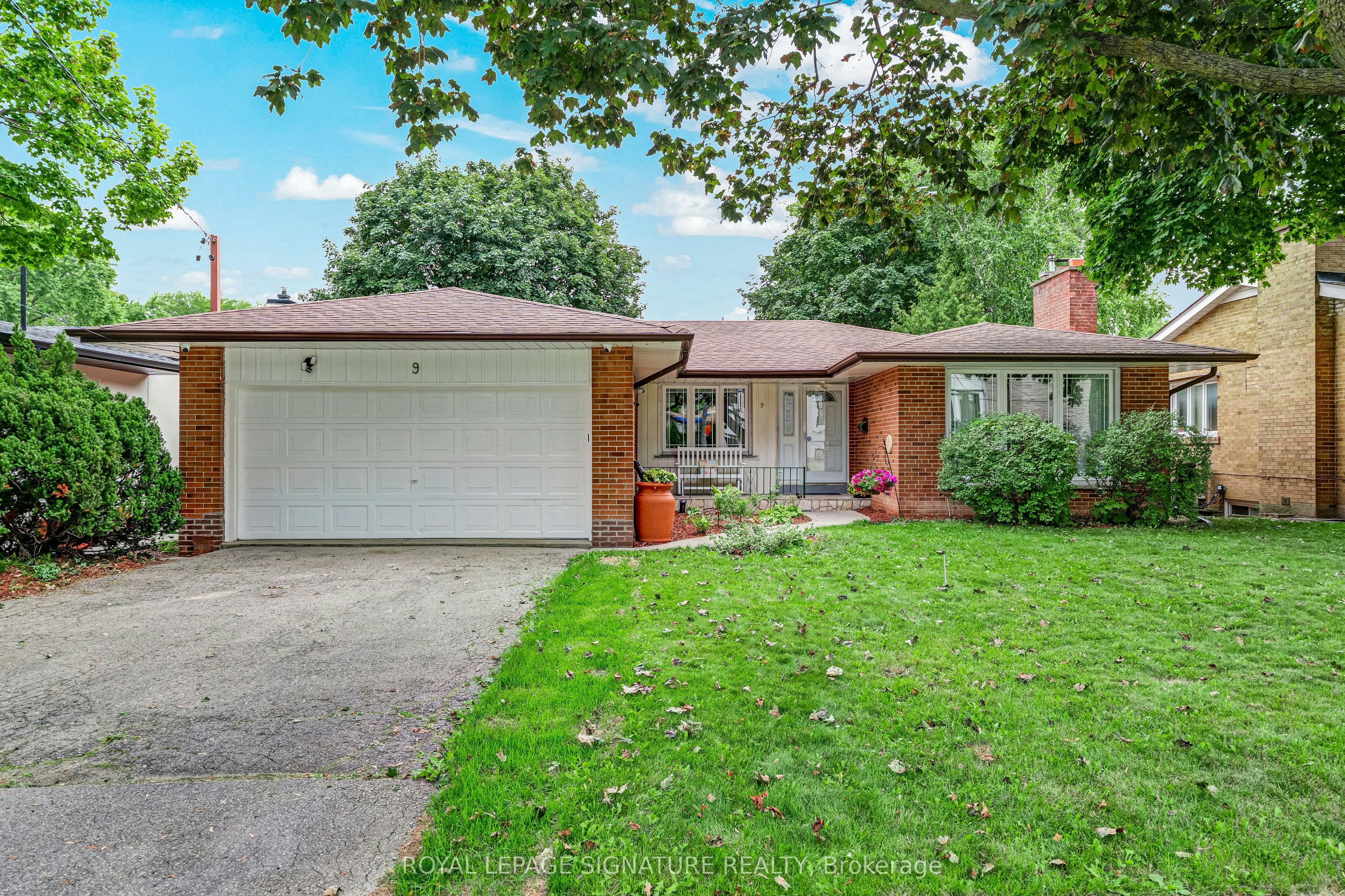 9 Bunty Lane, Toronto, ON, M2K 1W4