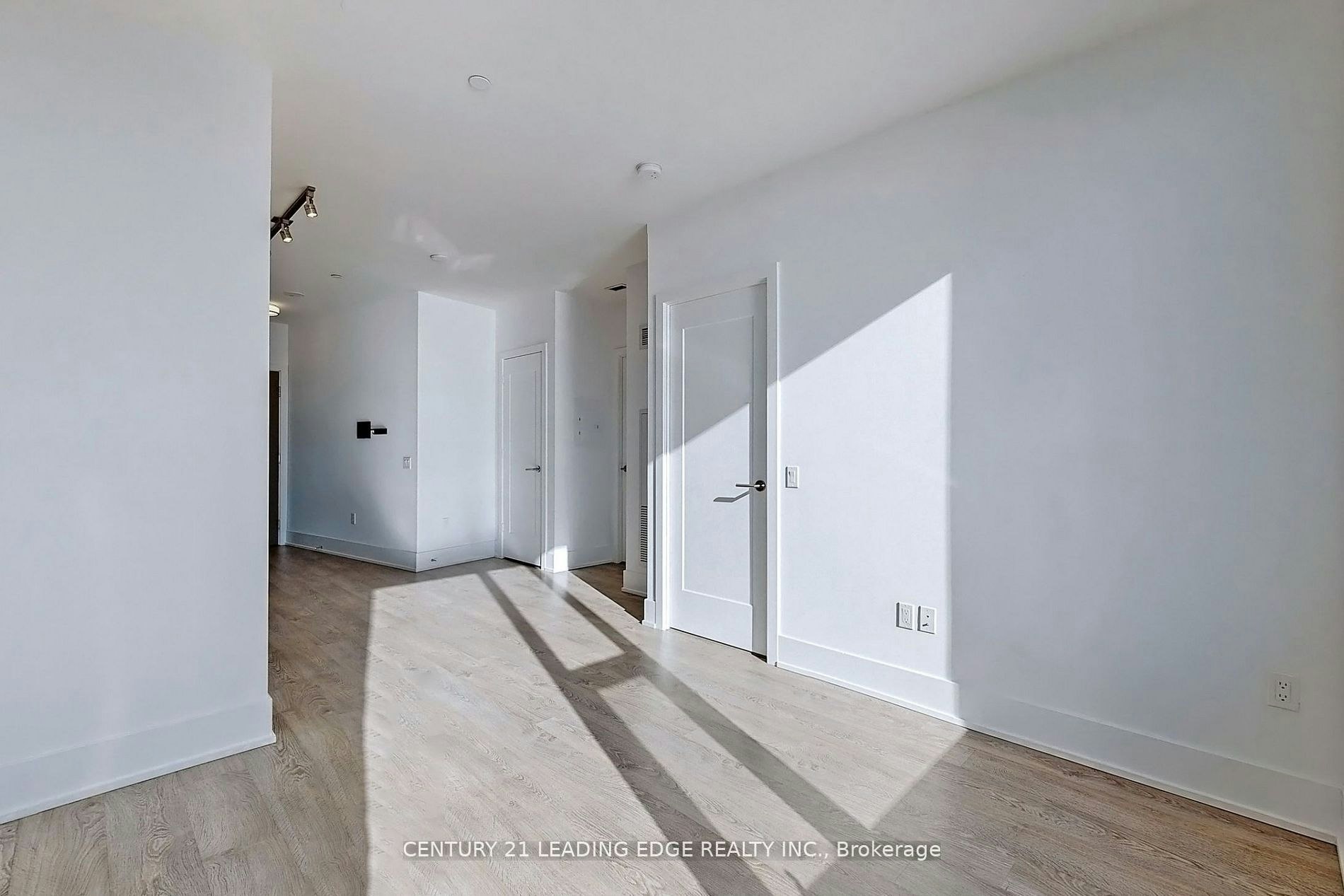 5008-10 York Street, Toronto, ON, M5J 0E1 - 7