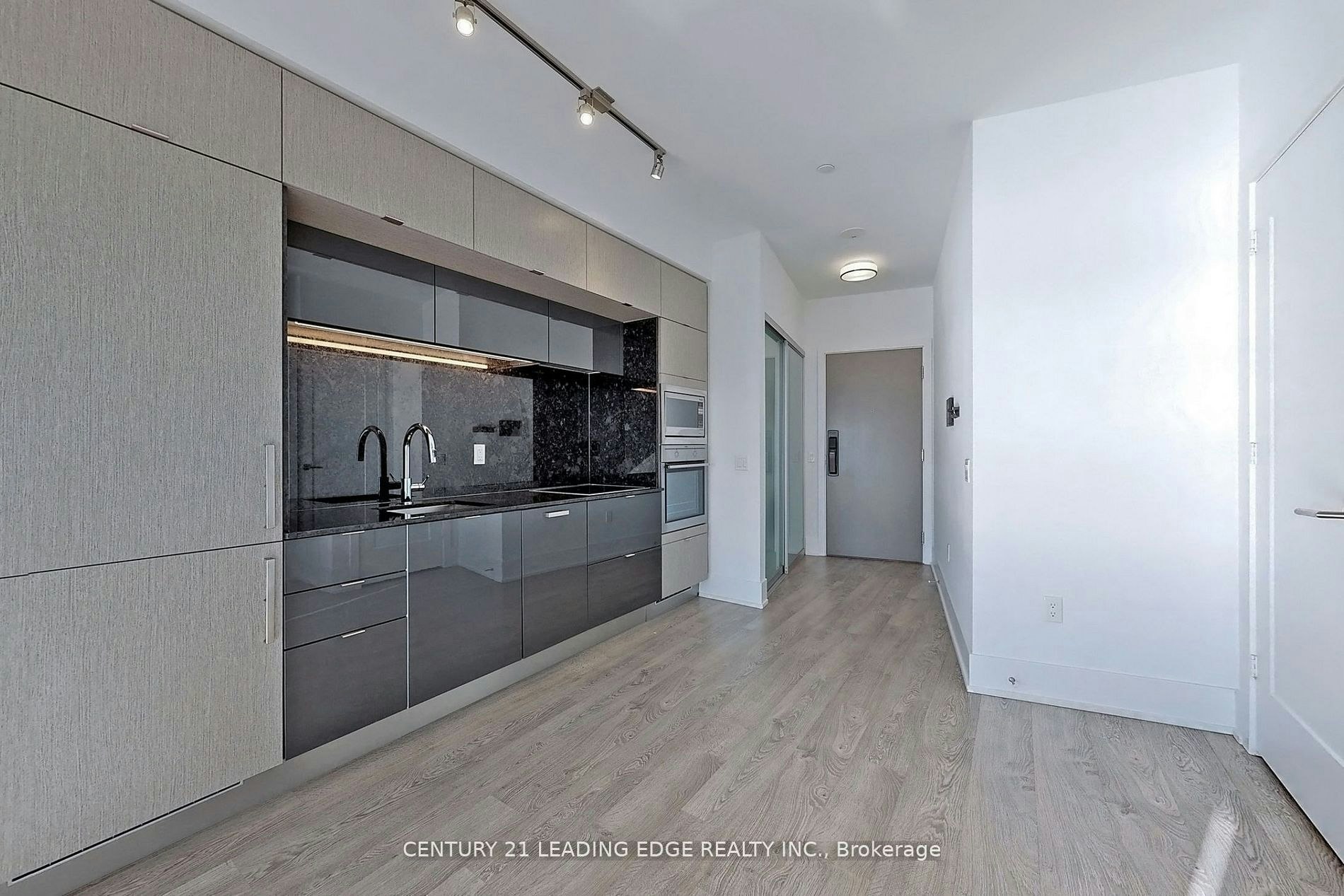 5008-10 York Street, Toronto, ON, M5J 0E1 - 11