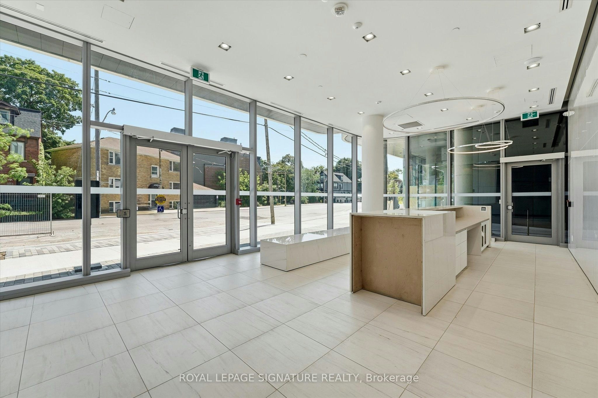 1004-322 Dupont Street, Toronto, ON, M5R 0E3 - 8