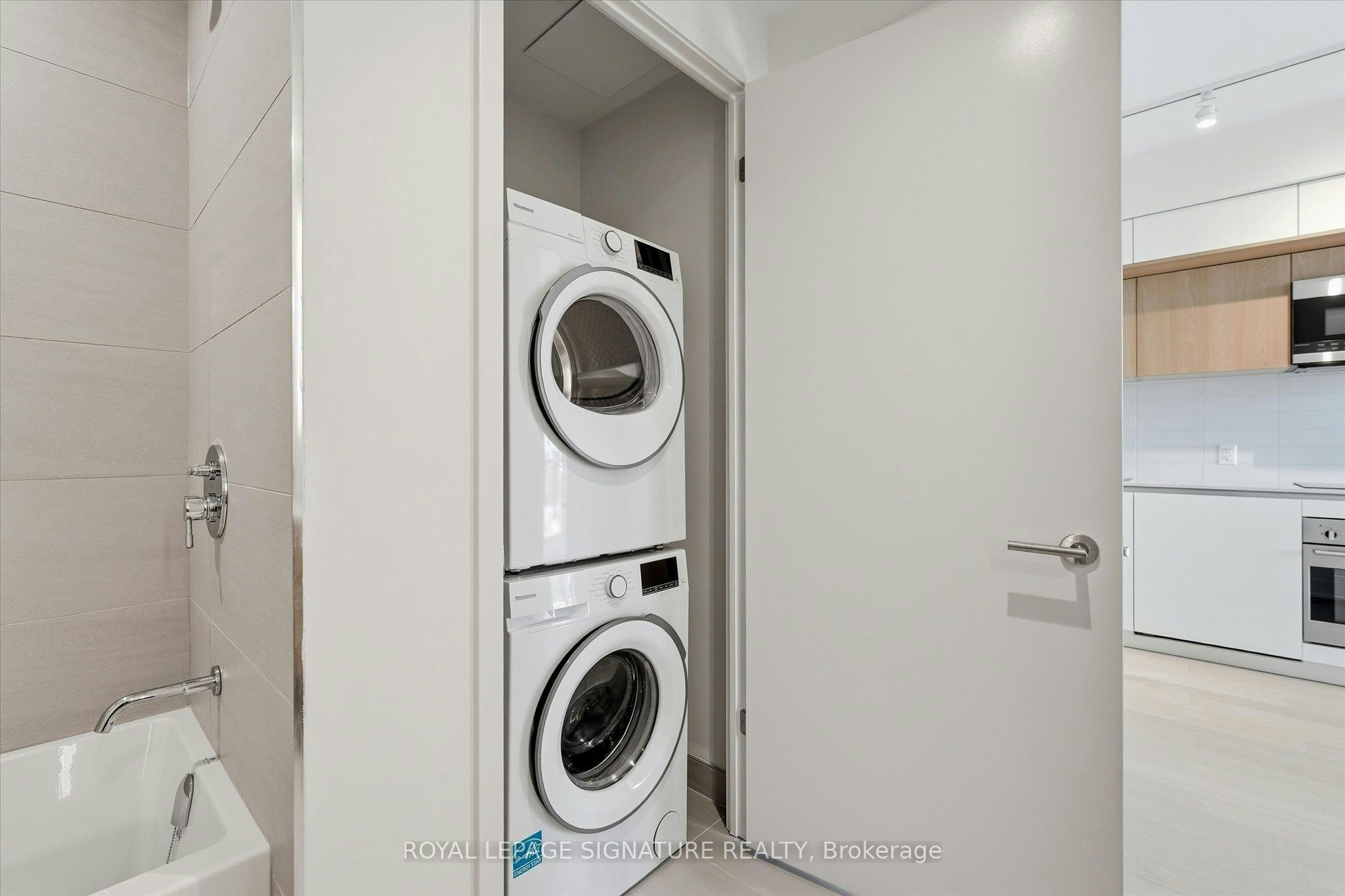1004-322 Dupont Street, Toronto, ON, M5R 0E3 - 23