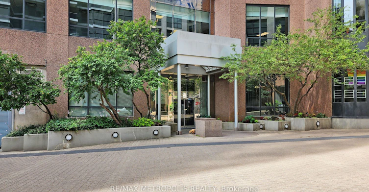 904-7 Carlton Street, Toronto, ON, M5B 2M3 - 3