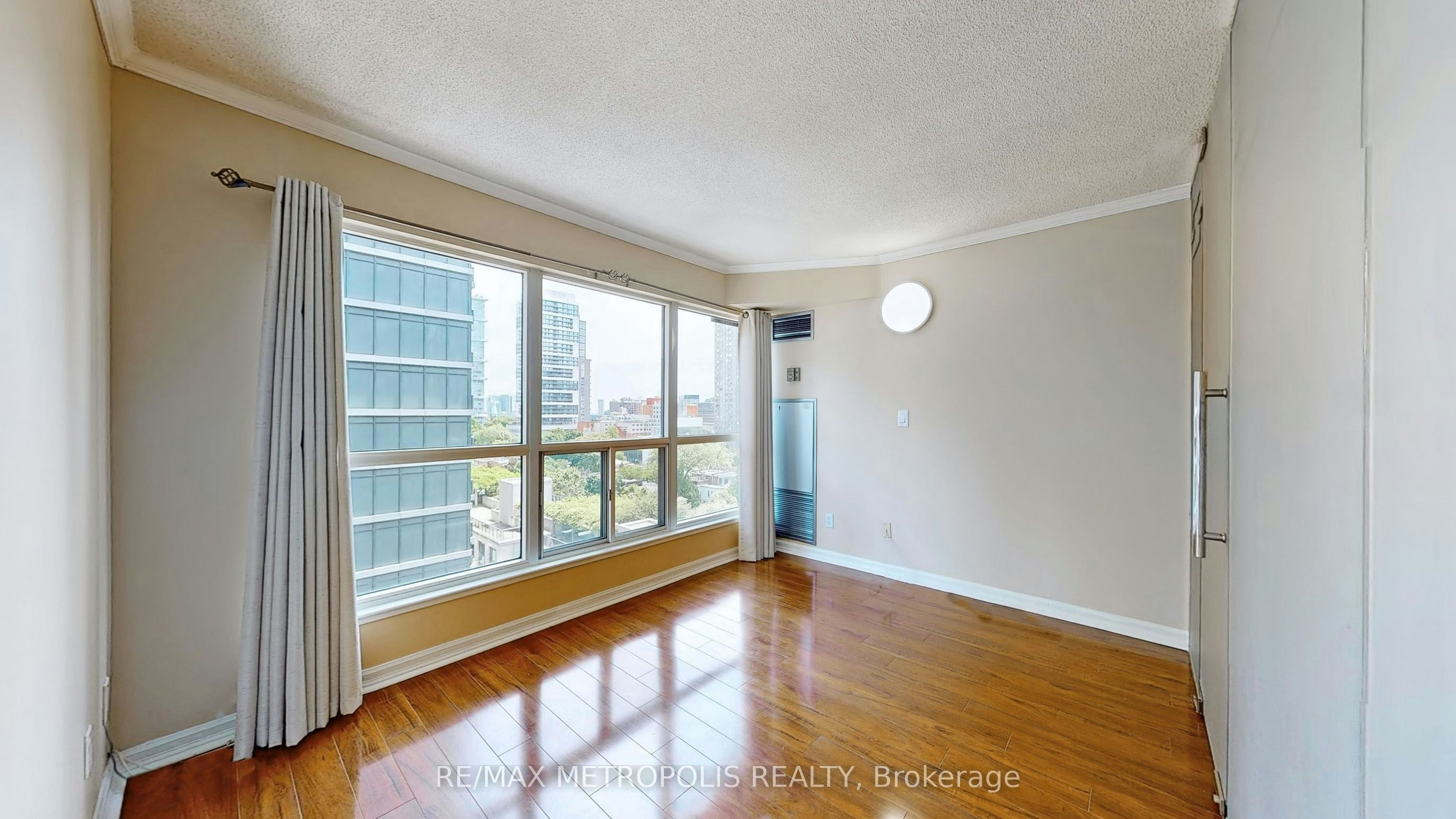 904-7 Carlton Street, Toronto, ON, M5B 2M3 - 9