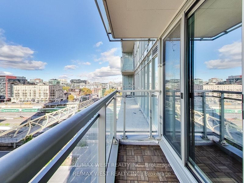 1110-15 Iceboat Terrace, Toronto, ON, M5V 4A5 - 10