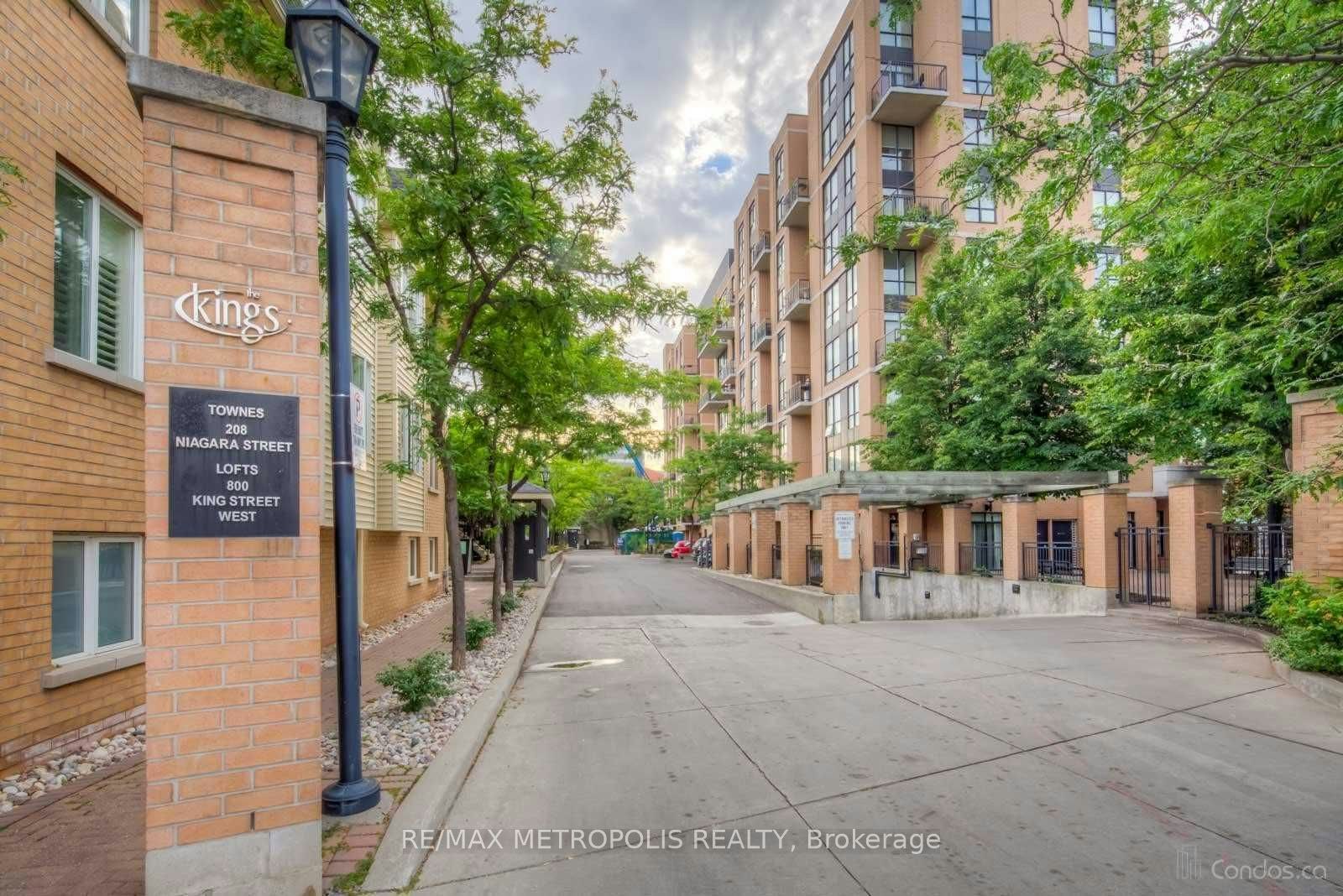Th27-208 Niagara Street, Toronto, ON, M6J 3W5 - 2
