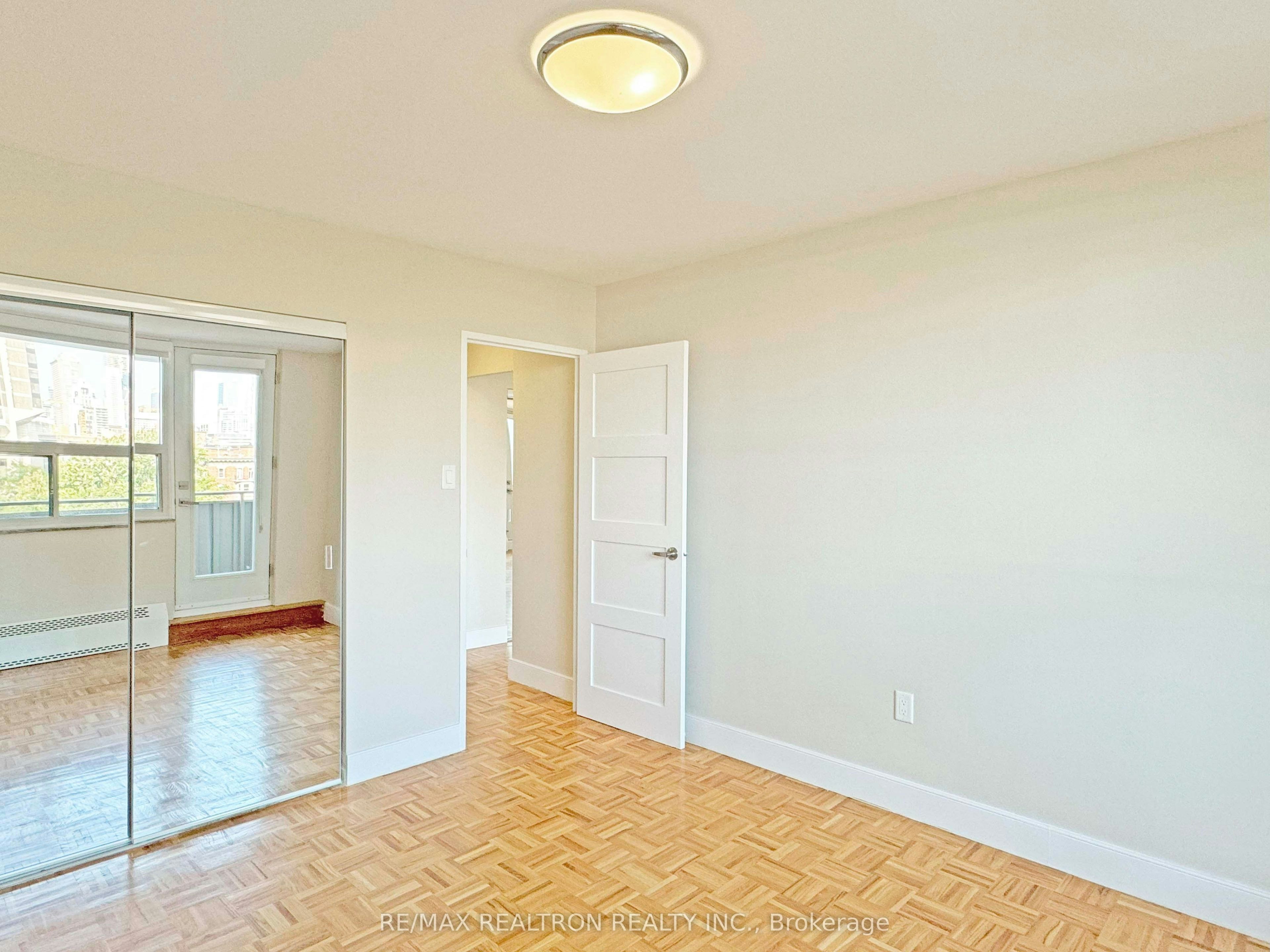 1408-666 Spadina Avenue, Toronto, ON, M5S 2H8 - 7