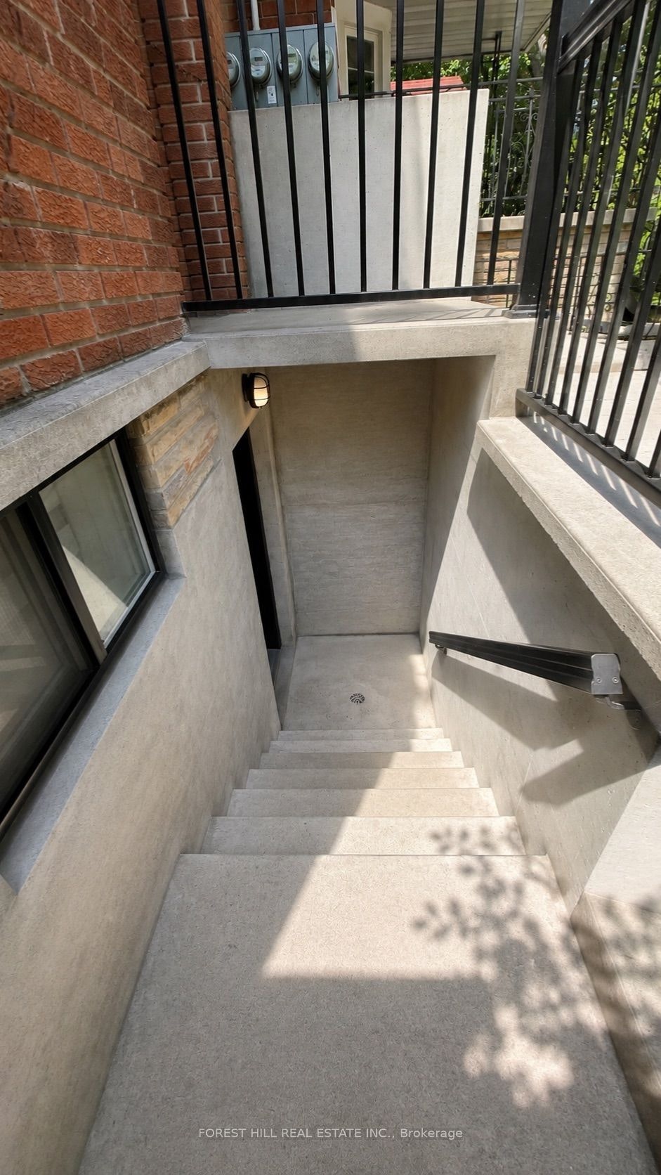 634 Shaw Street, Toronto, ON, M6G 3L7 - 11