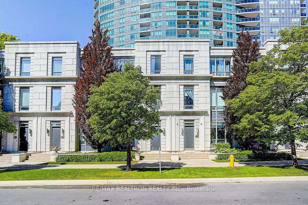 274 Duplex Avenue, Toronto, ON, M2M 0A4