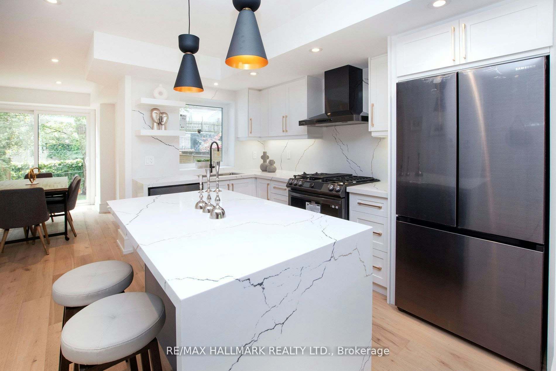 1 1/2 Delaney Crescent, Toronto, ON, M6K 1P9 - 17